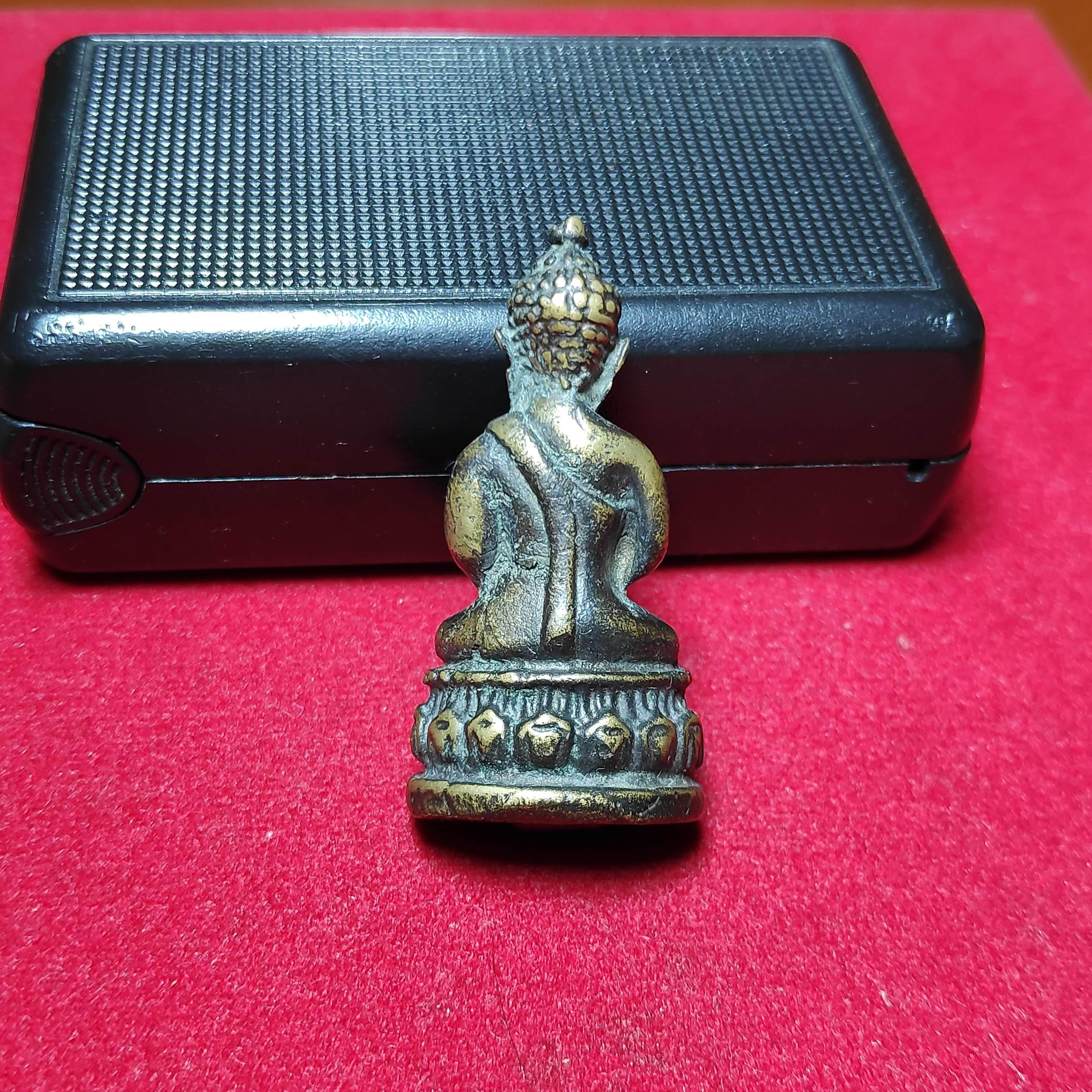 รูปหล่อพระชัยวัฒน์อาจารย์พาวัดระฆัง