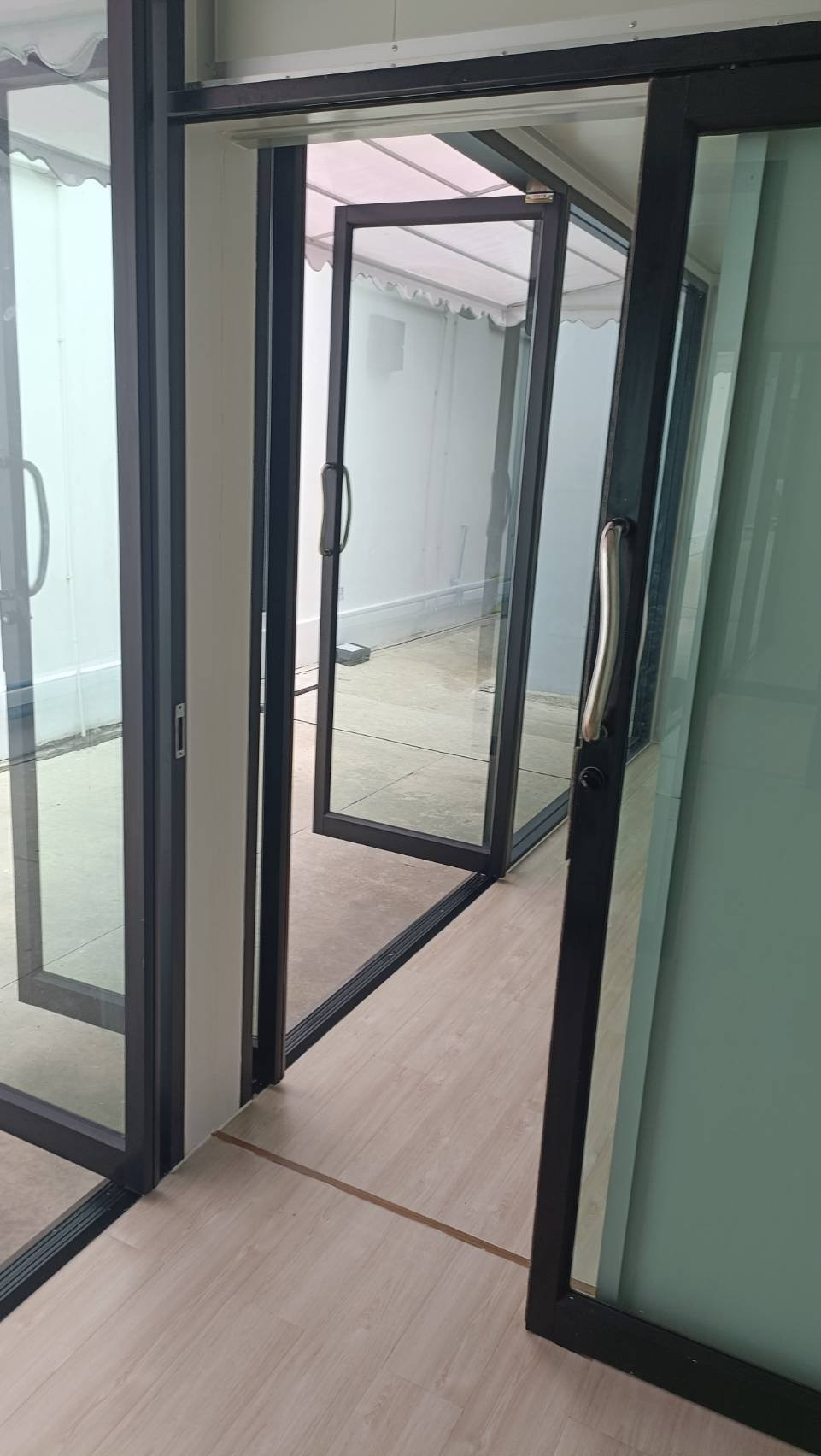 House Knockdonw UN-F04 3 เมตร *4 เมตร ** รับประกันสินค้า 1 ปี ส่งโดยรถเฮี๊ยบ ค่าจัดส่ง 18000