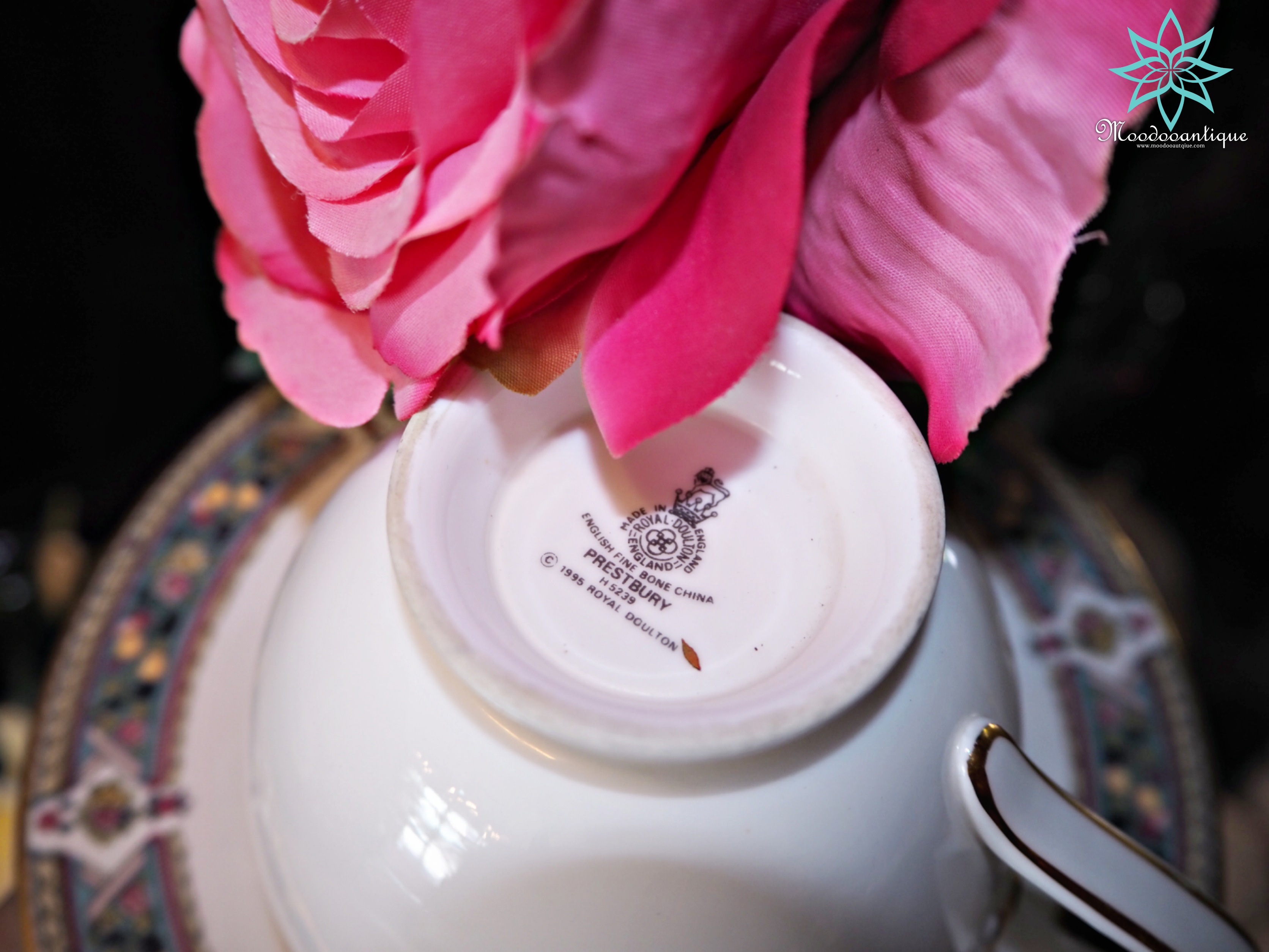 แก้ว พร้อมจานรอง แบรนด์ Royal Doulton Prestbury