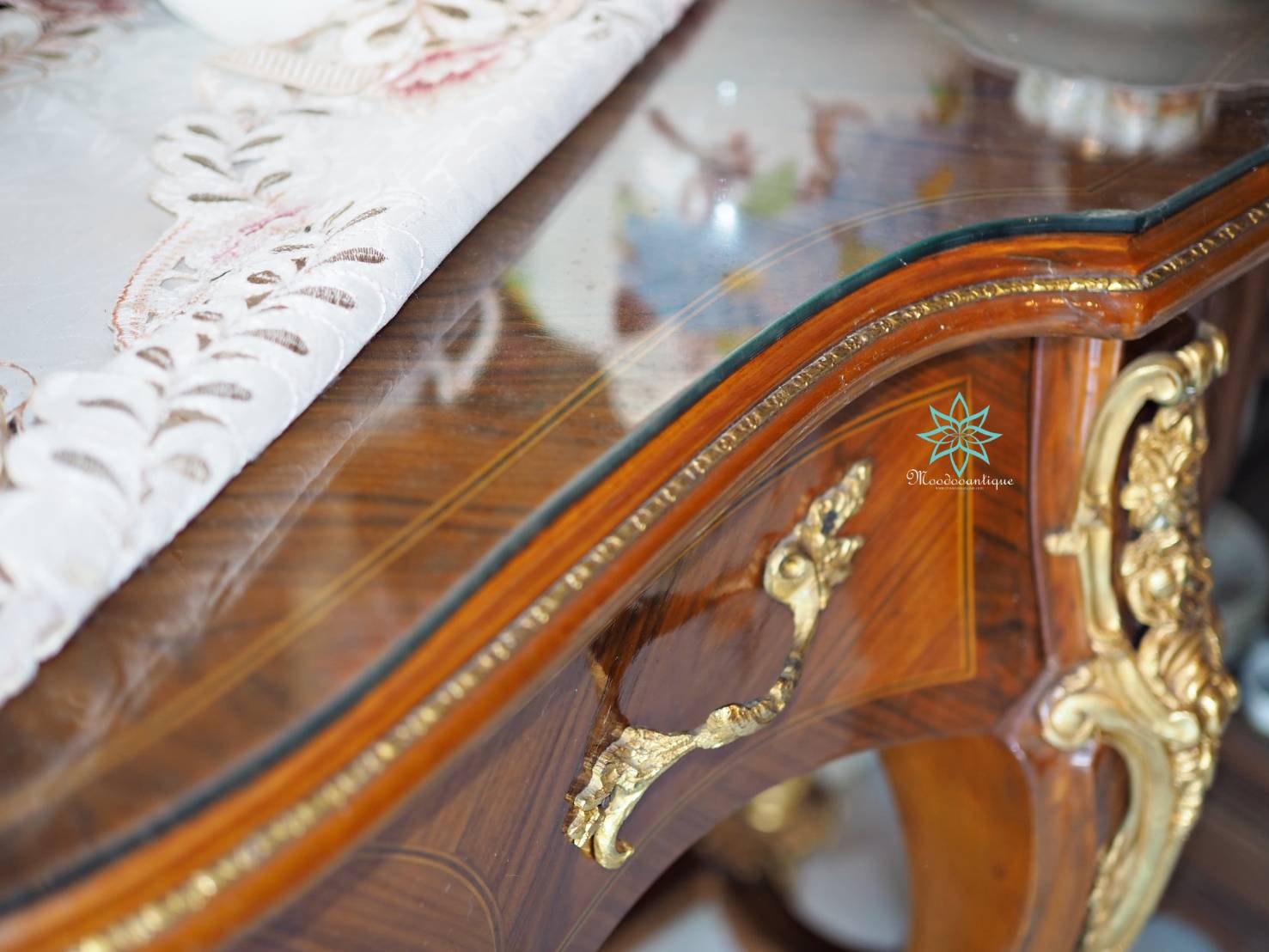 French dressers with mirror