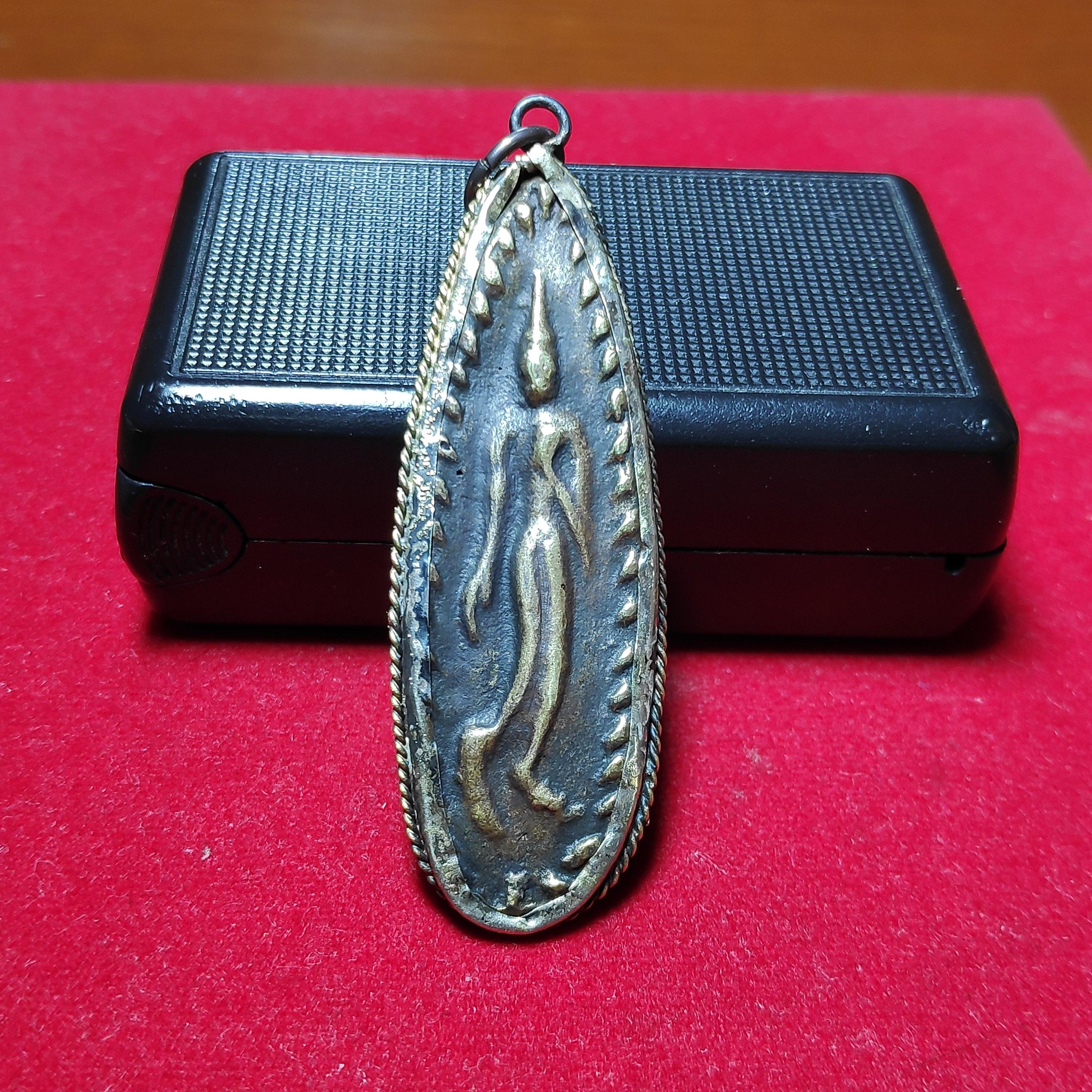 พระลีลาใบข้าวพิมพ์2หน้าหลวงพ่อโบ้ยวัดมะนาว