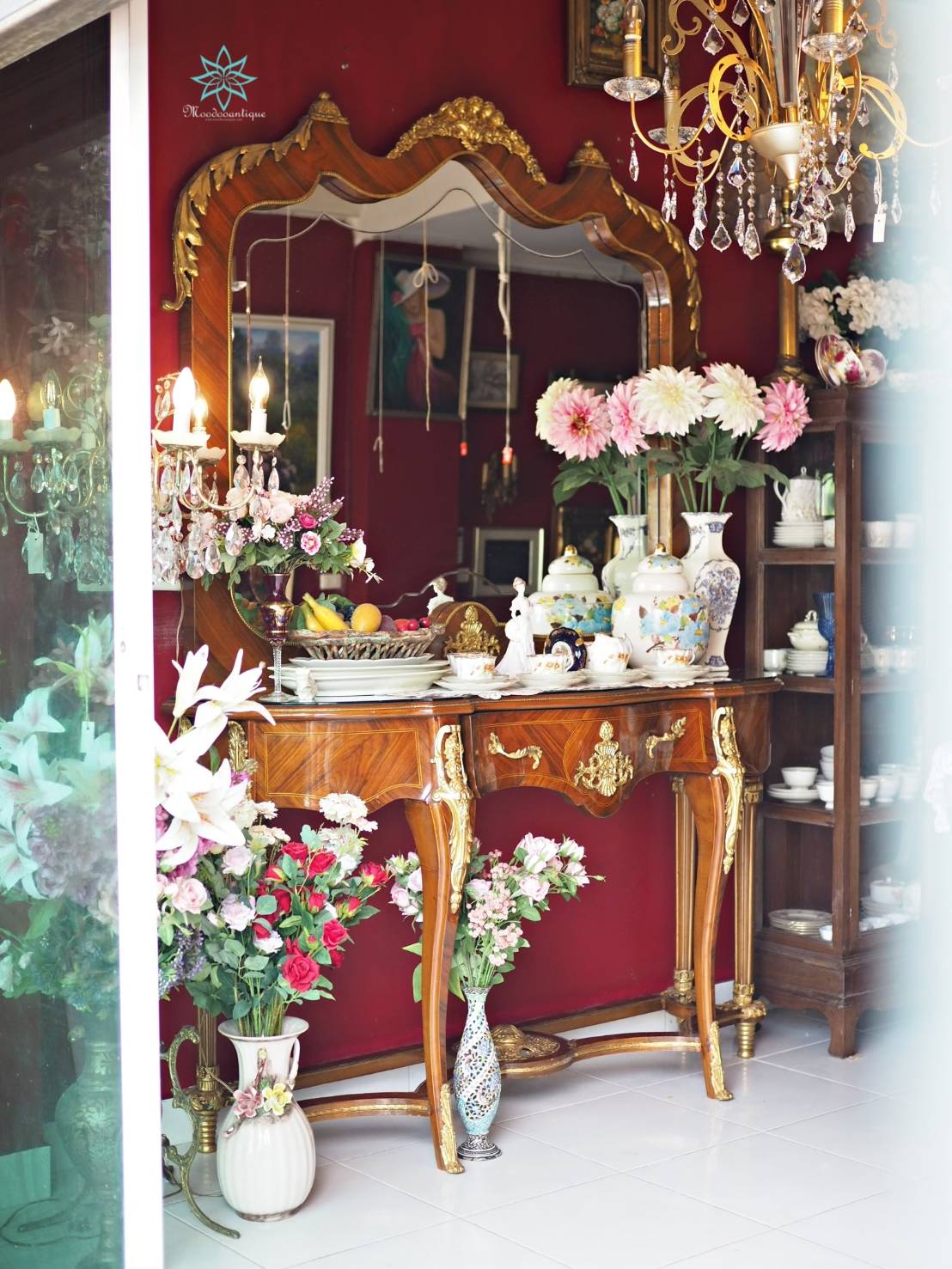 French dressers with mirror