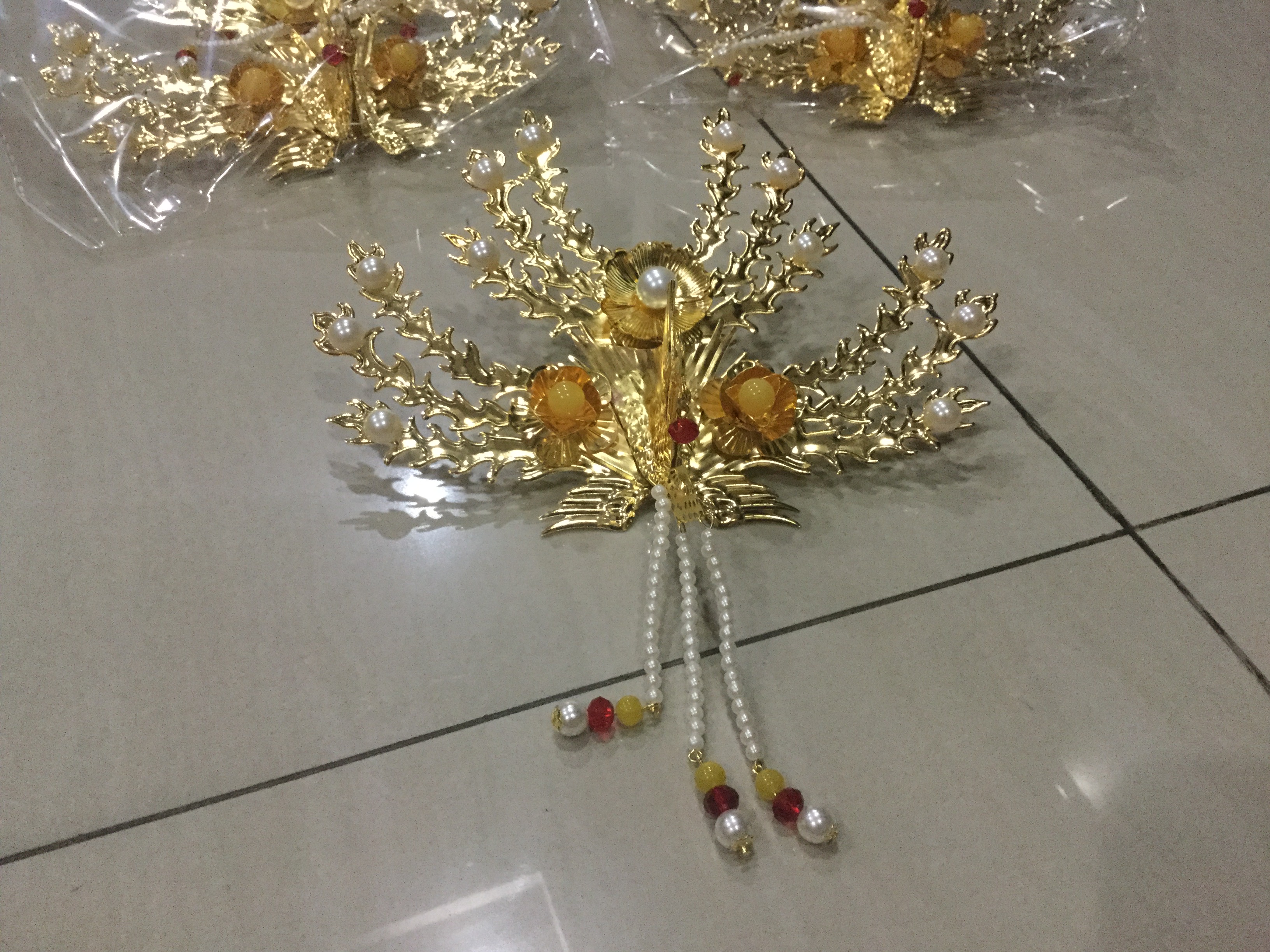 ประดับผม มุขสีขาว รหัส #16