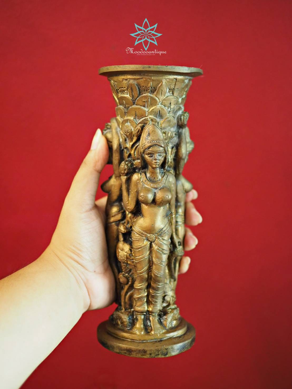 Three Lady holding a flower pot , brass Handicraft Art Traditional