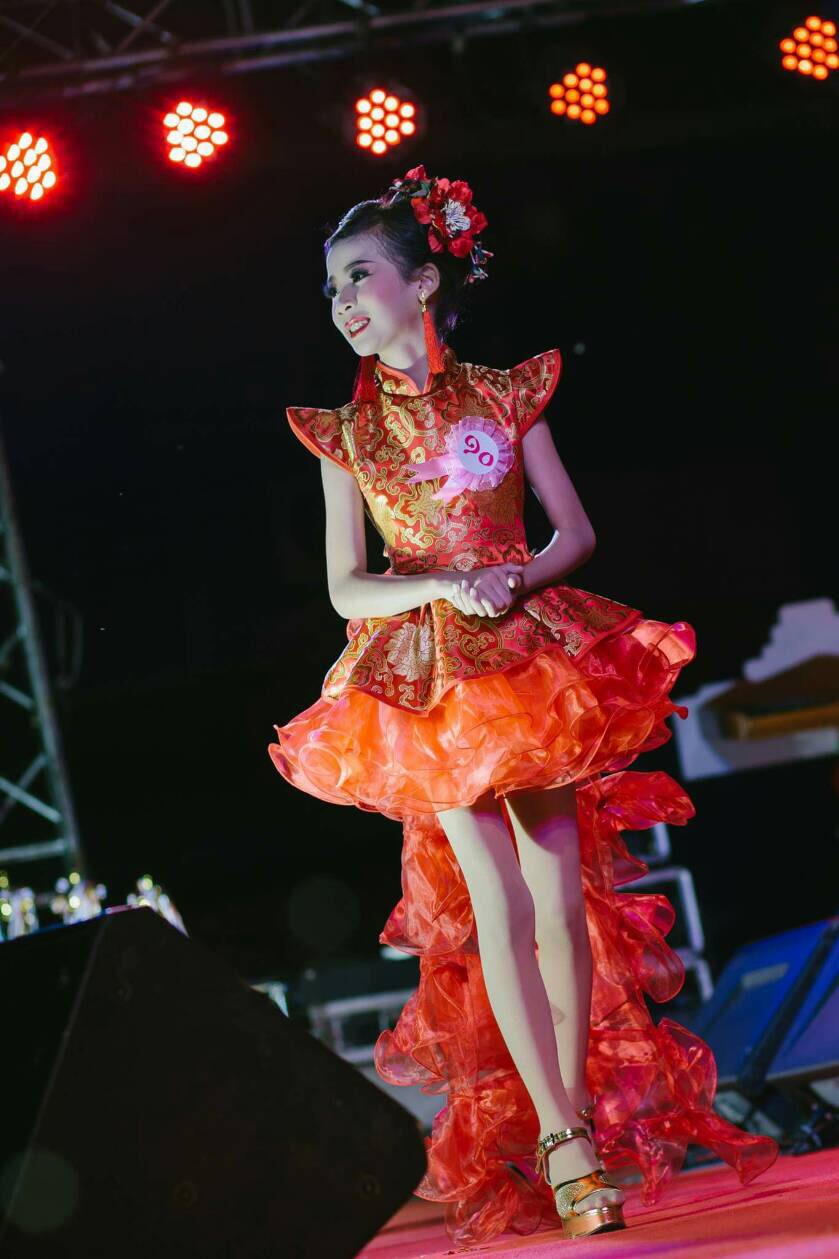 ชุดเจ้าหญิง สีแดง. รหัส FOU 94 สินค้าพร้อมส่ง