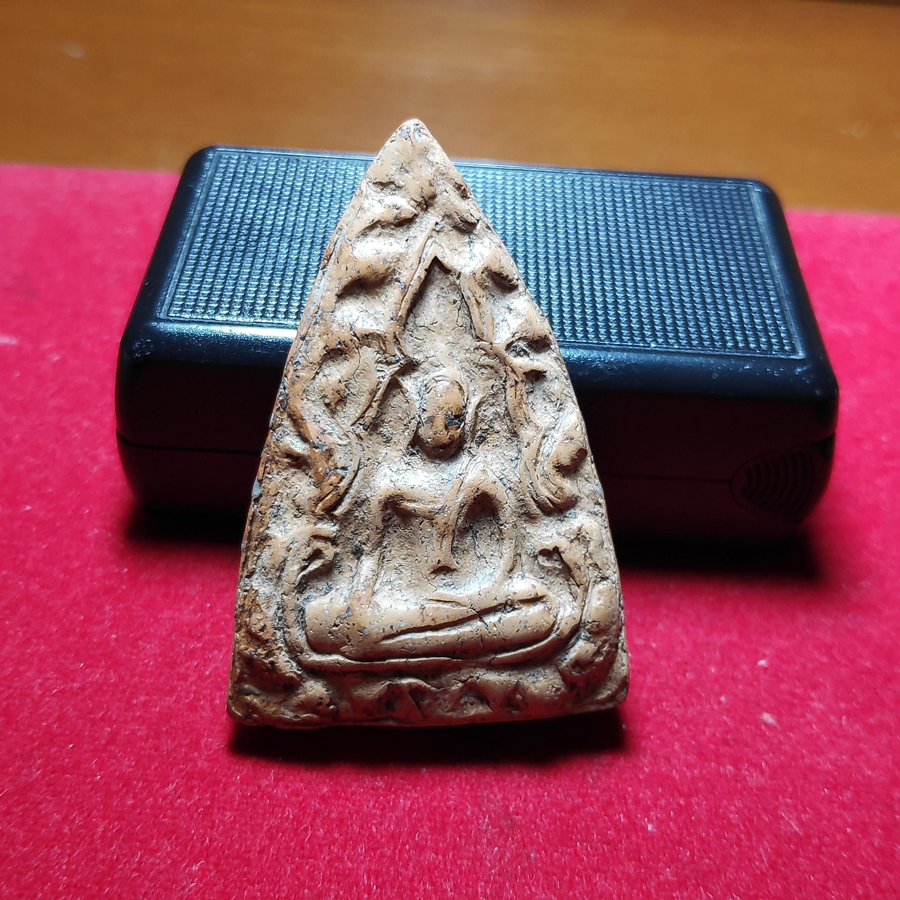 พระขุนแผนกรุวัดบ้านกร่างพิมพ์เถาวัลย์เลื้อย