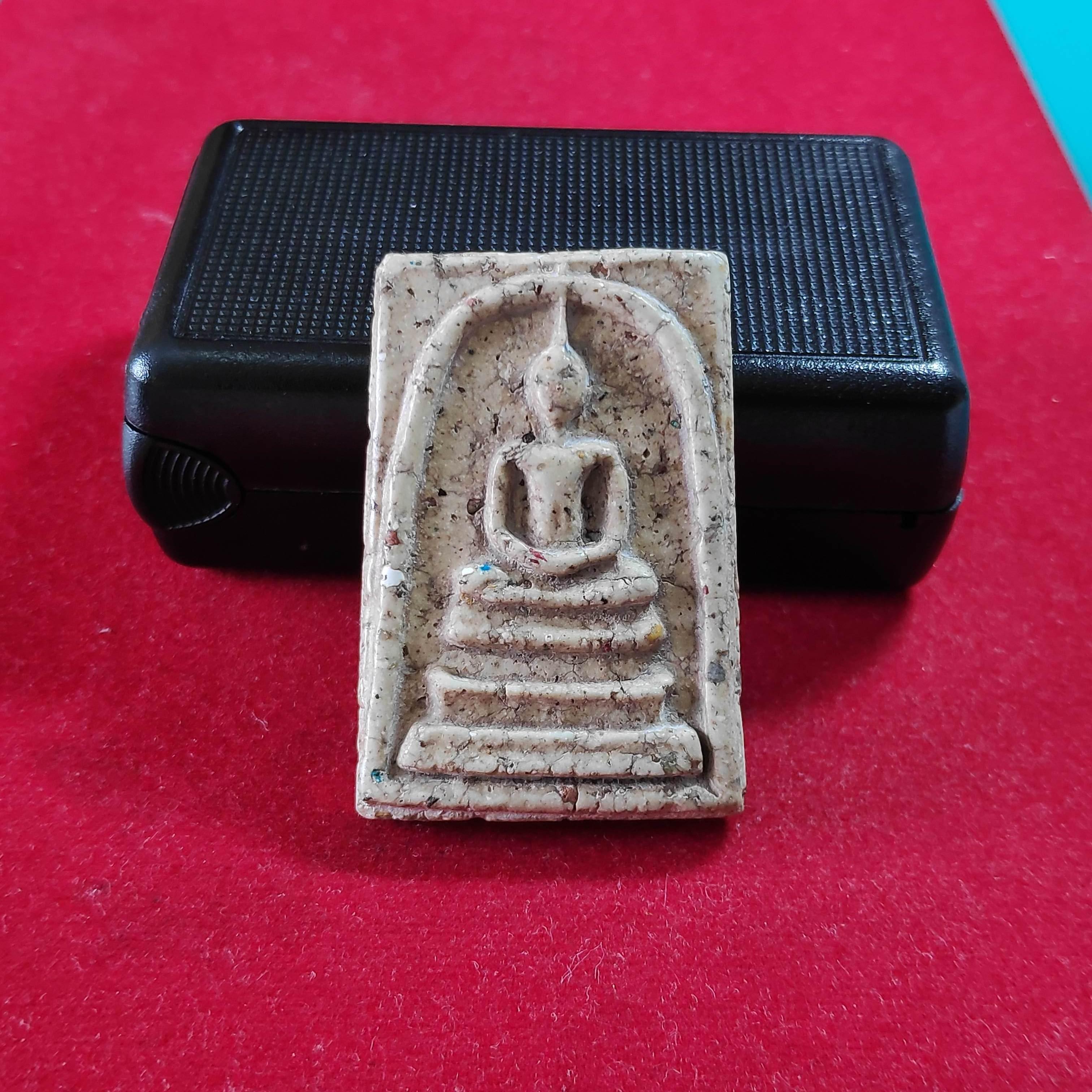 พระสมเด็จหลังตราเเผ่นดินหลวงปู่นาควัดระฆังปี2495