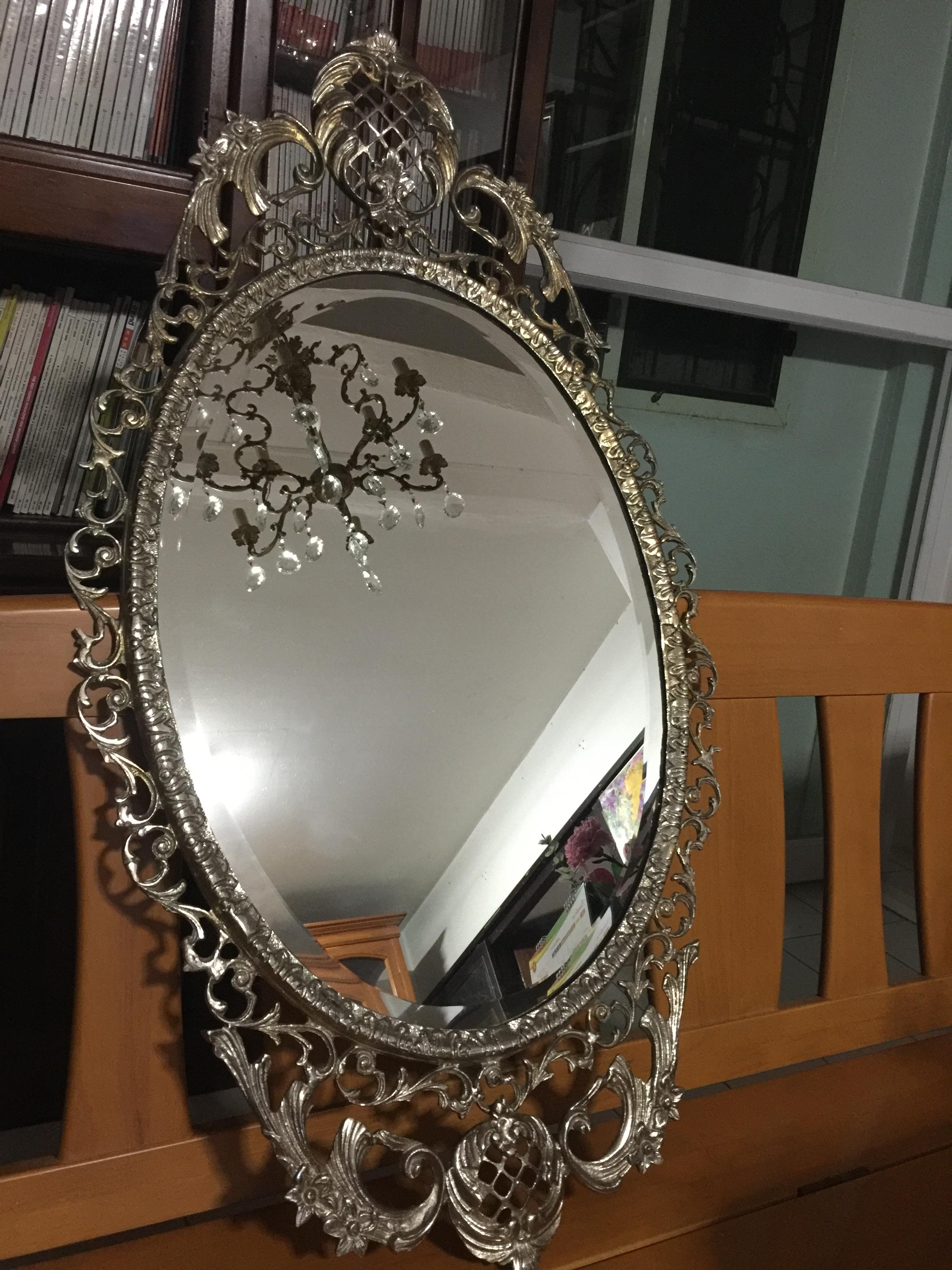 Antique Italian Baroque Oval Gilded Mirror