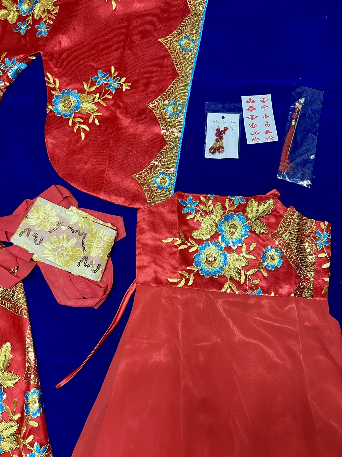 #ชุดเจ้าหญิงฮั่นฝูสีแดง . รหัส FHN198 สินค้าพร้อมส่ง
