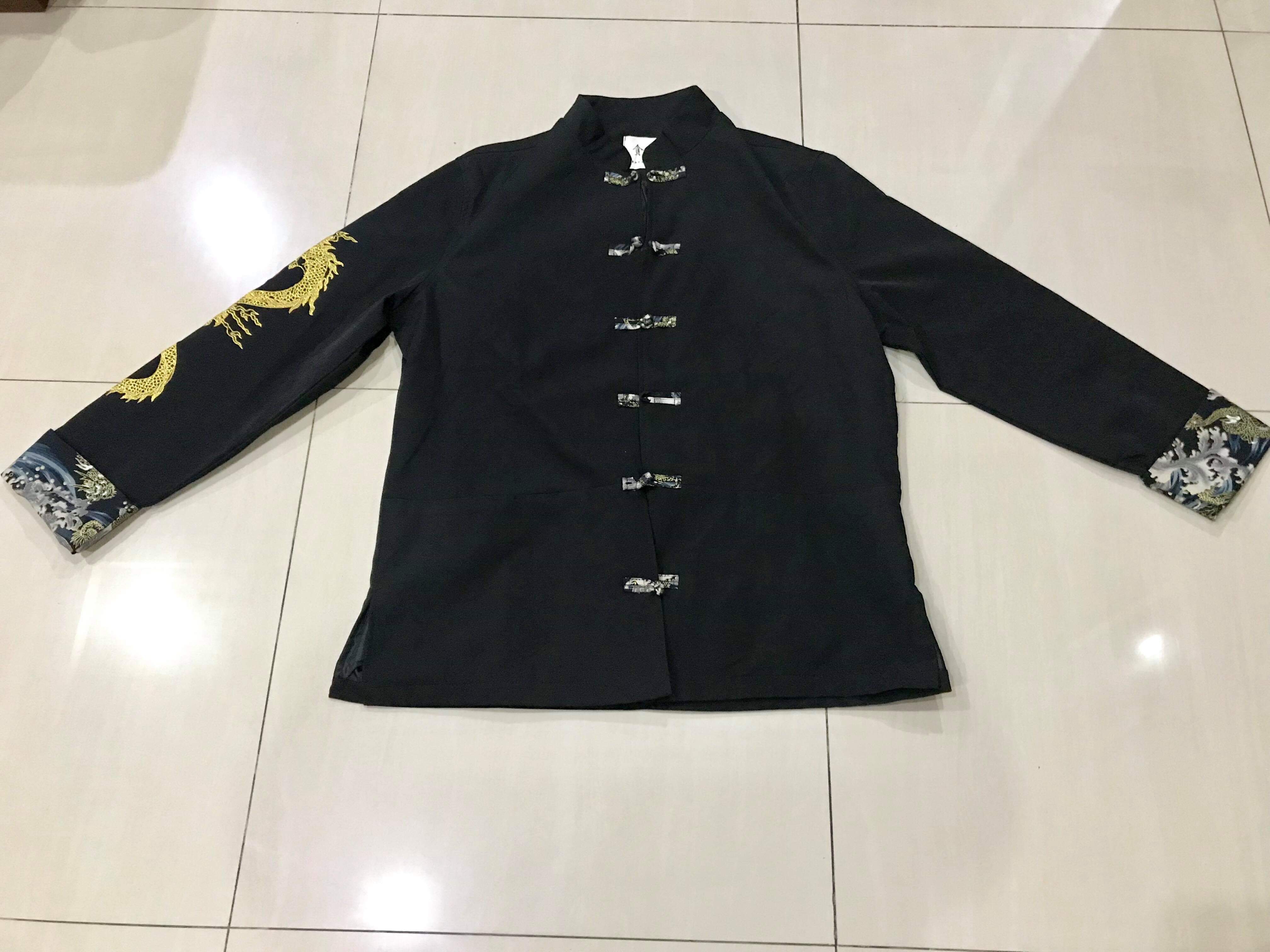 เสื้อจีนชายสีดำลายปักมังกรทอง รหัส JK130 สินค้าพร้อมส่ง