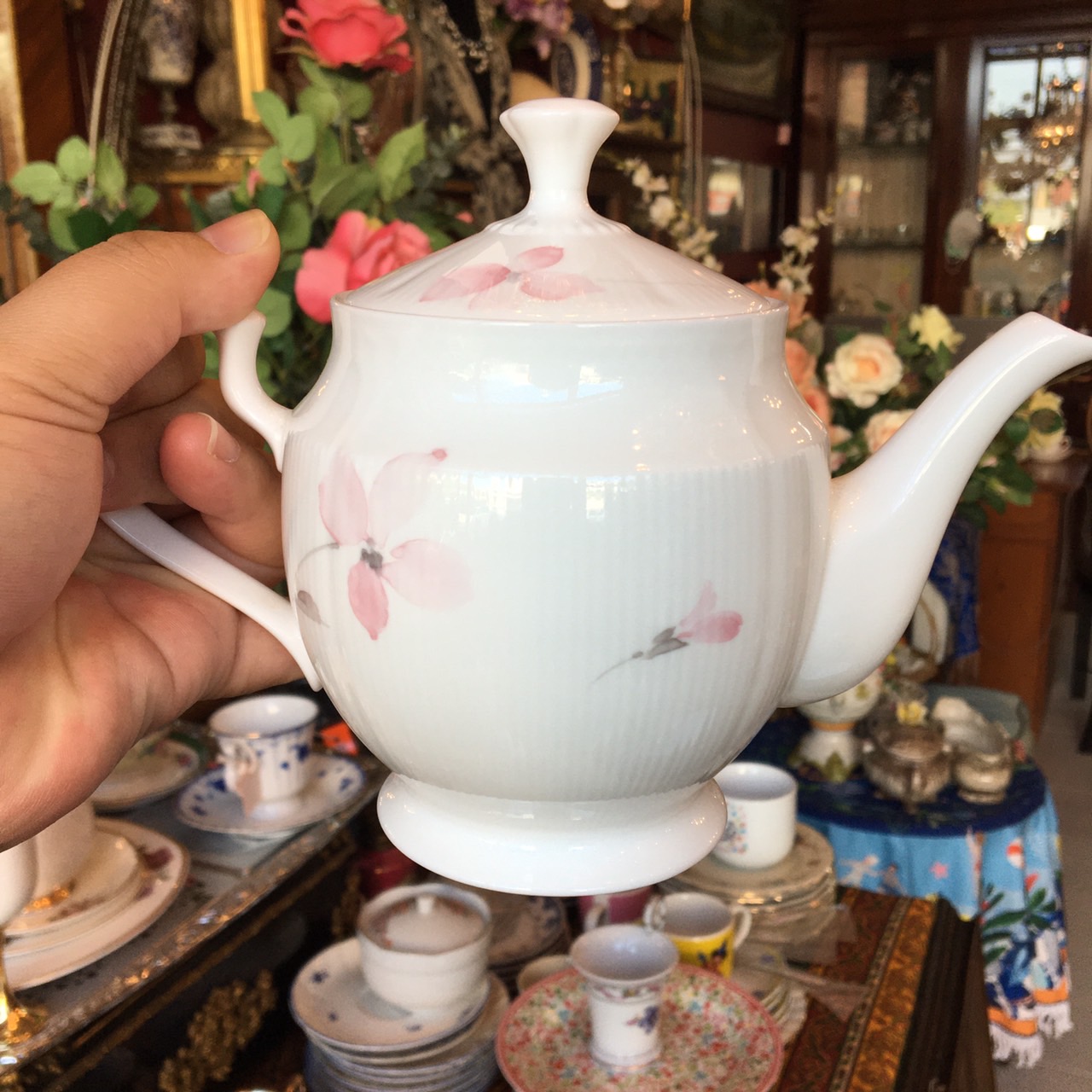 กาใส่ชากาแฟ FINE BONE CHINA NIKO NIKKO COMPANY JAPAN