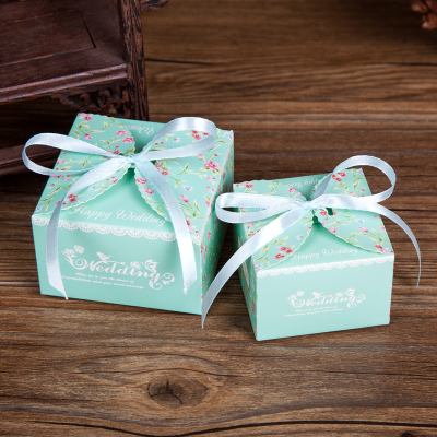 กล่องใส่ของชำร่วย เปิดบน ผูกโบว์ด้านบน ลายดอกไม้