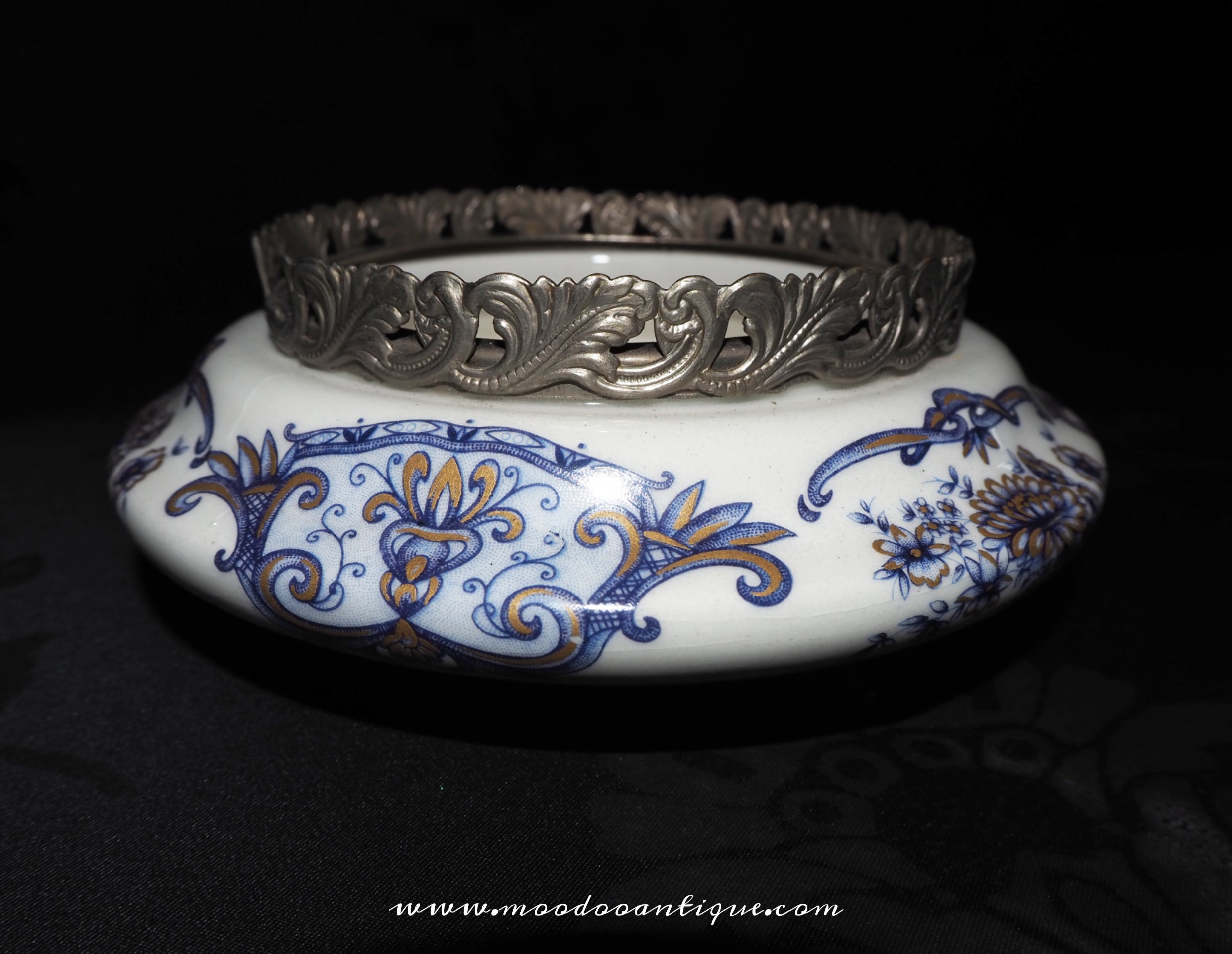 ที่เขียบุหรี่ขอบเงินอังกฤษ