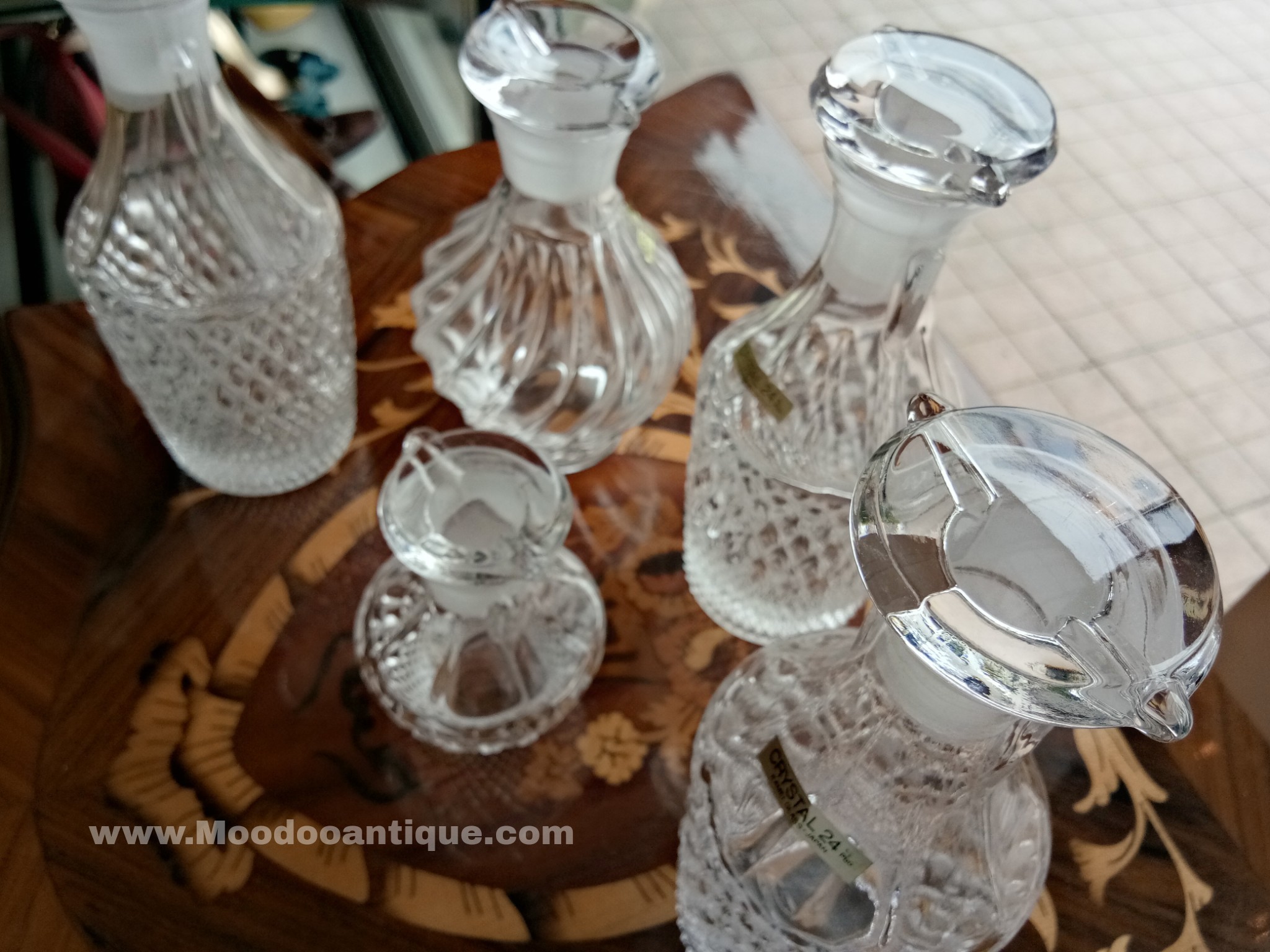 ชุดขวดแก้วคริสตัลสำหรับใส่เครื่องดื่มจากญีปุ่น