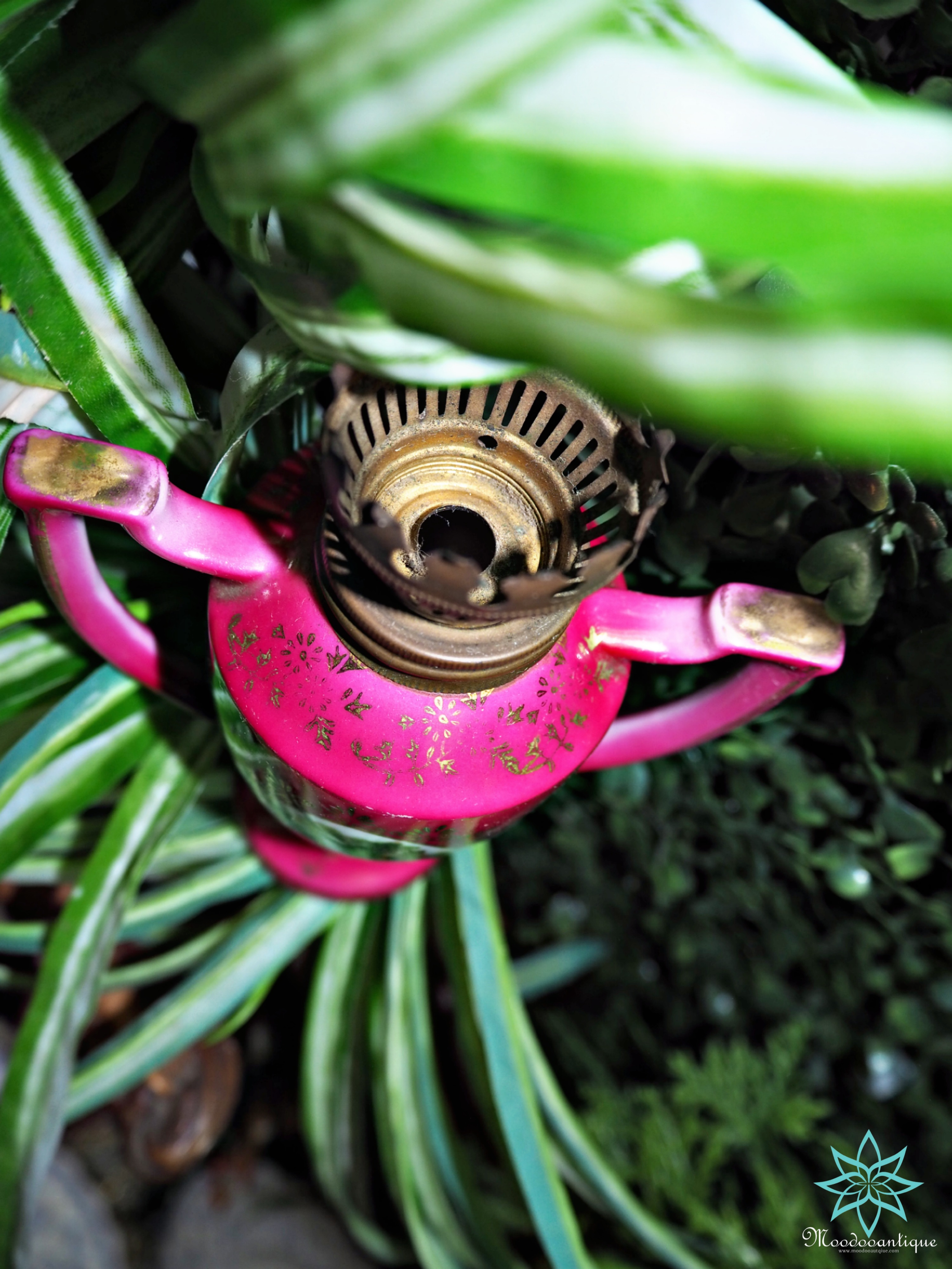 ตะเกียงแอนทีคใบเล็กจากตุรกี