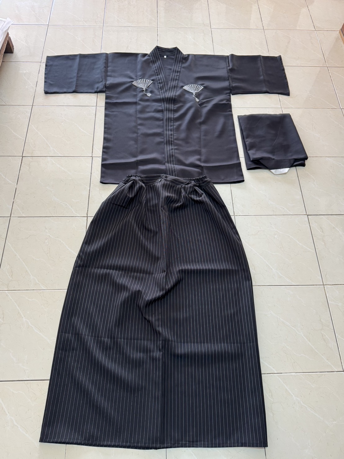 samuraiกิโมโน สีดำ