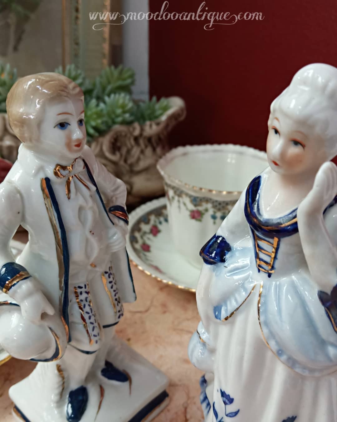 ตุ๊กตาพอร์ซเลนวินเทจ