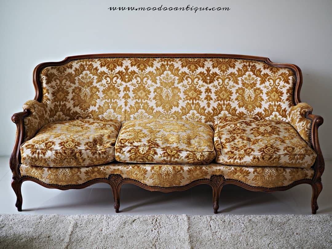 โซฟาหลุยส์ขนเป็ด 3 ที่นั่งจากฝรั่งเศส