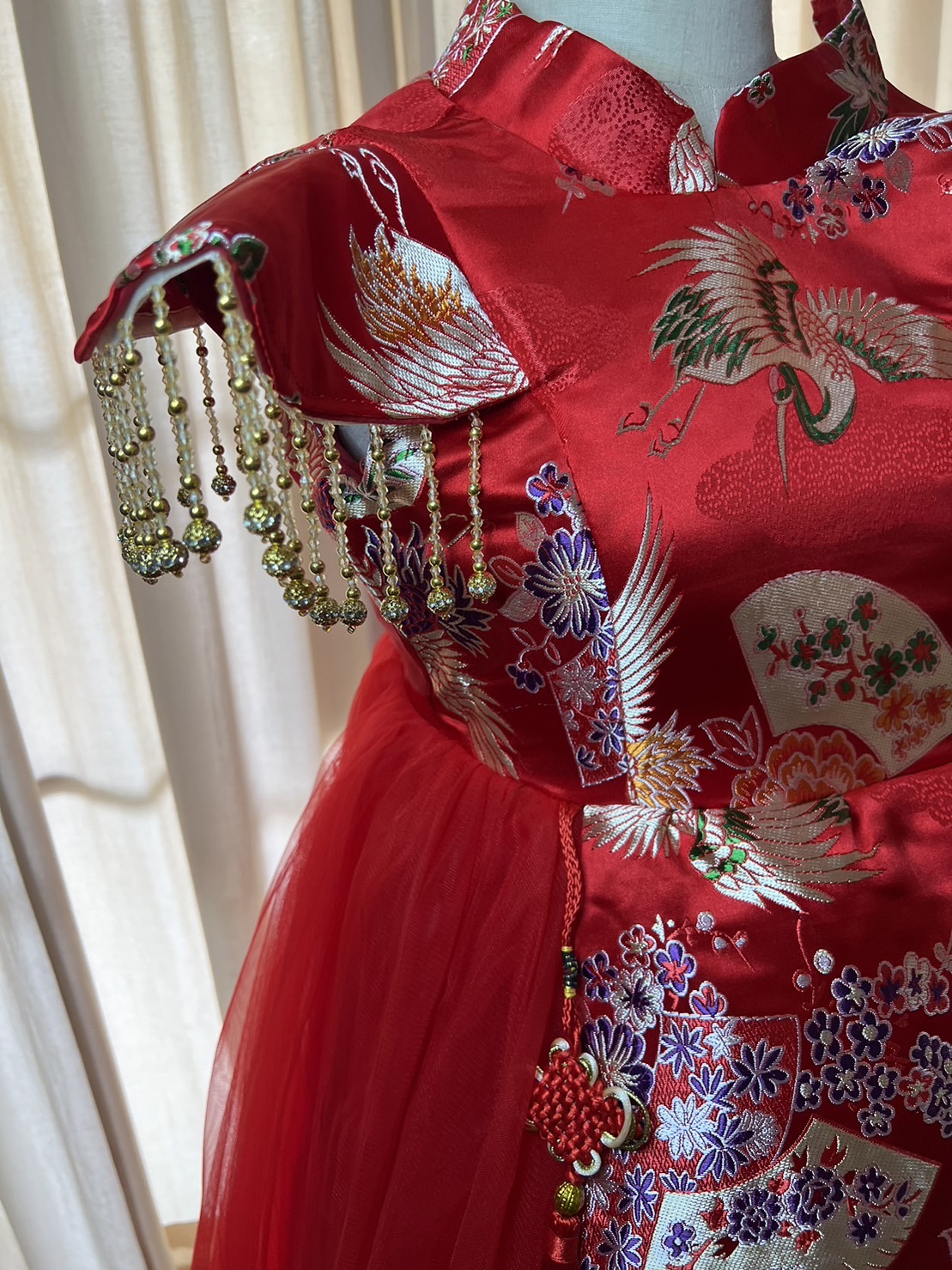 #ชุดเจ้าหญิงสีแดง . รหัส HI298 สินค้าพร้อมส่ง