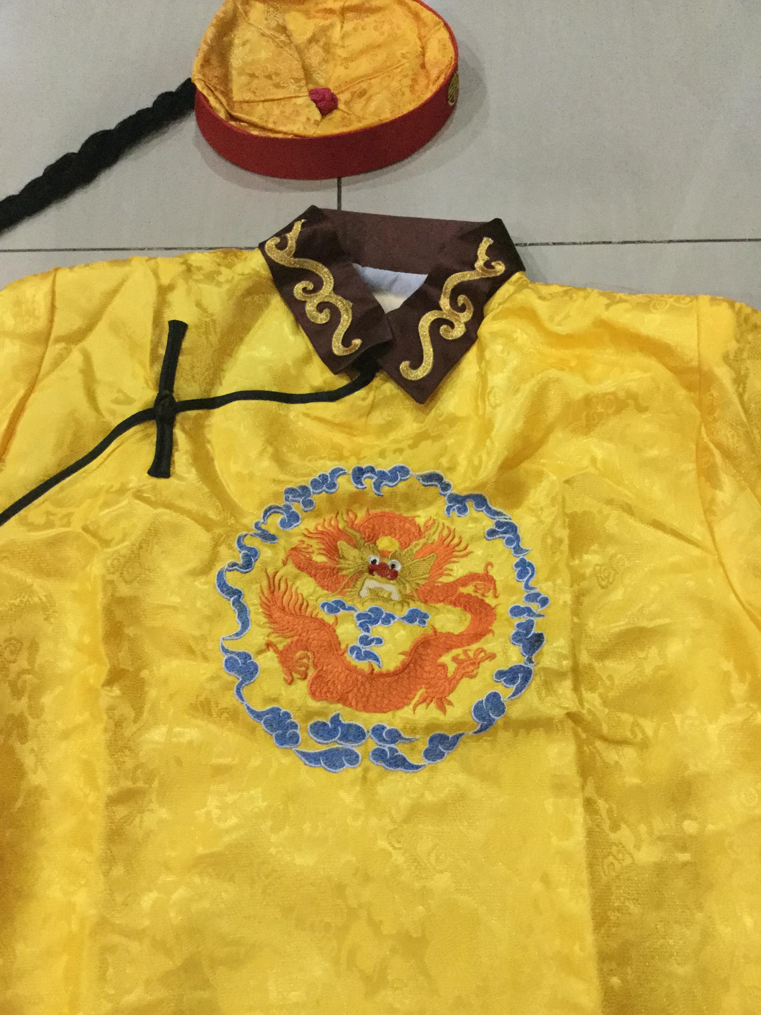 ชุดองค์ชายราชวงศ์ชิง สีเหลือง รหัส.C95 สินค้าพร้อมส่ง