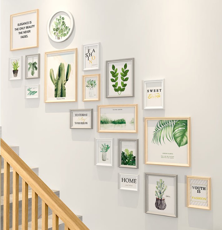 ชุดกรอบรูปติดผนังบันได Stairway18 (Fresh) กรอบรูปไม้ 17 ชิ้นพร้อมภาพตามแบบ + รูปแคนวาส 1 ชิ้น และวัสดุติดตั้ง