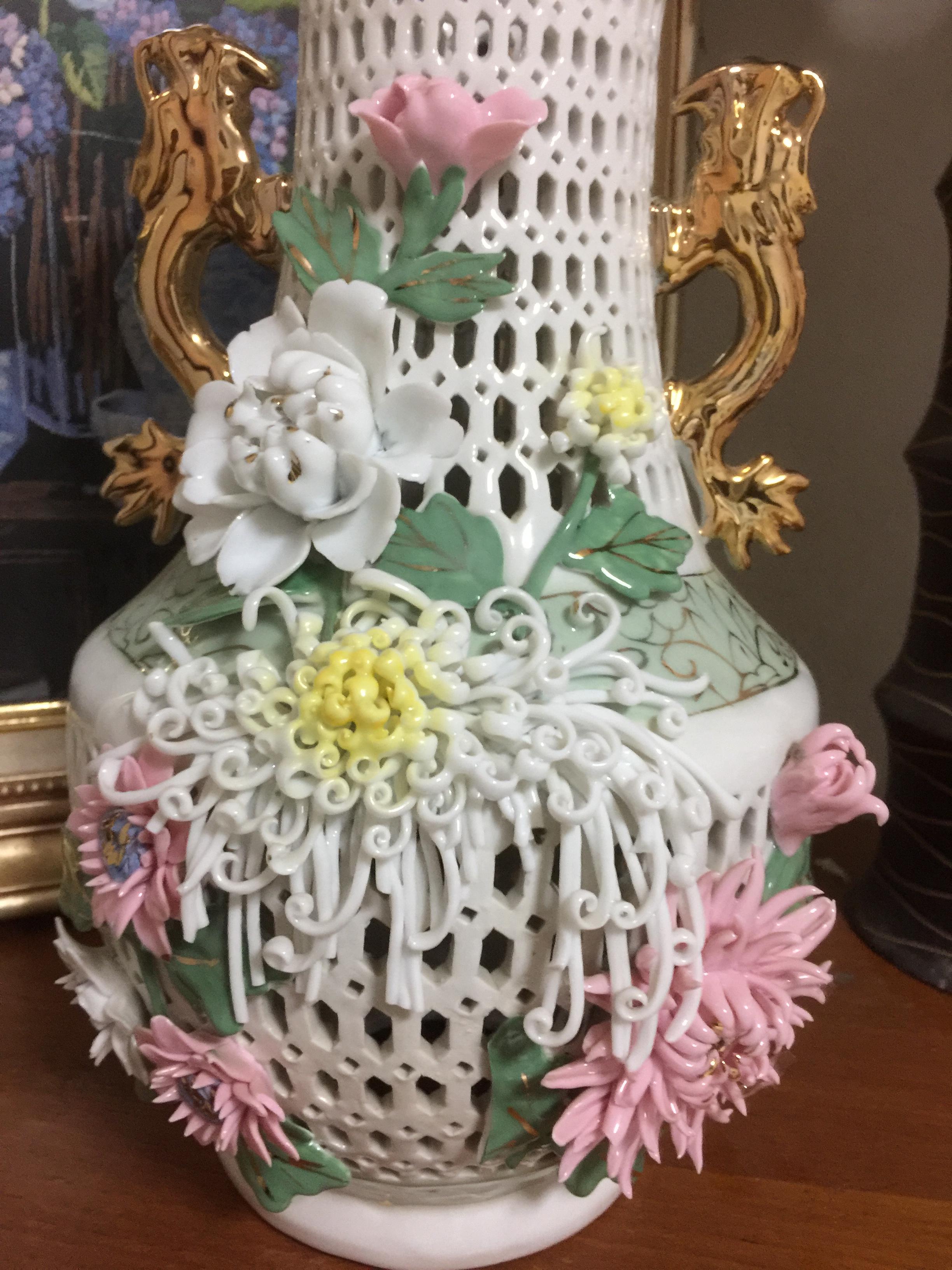 แจกันงานปั้น อิตาลี