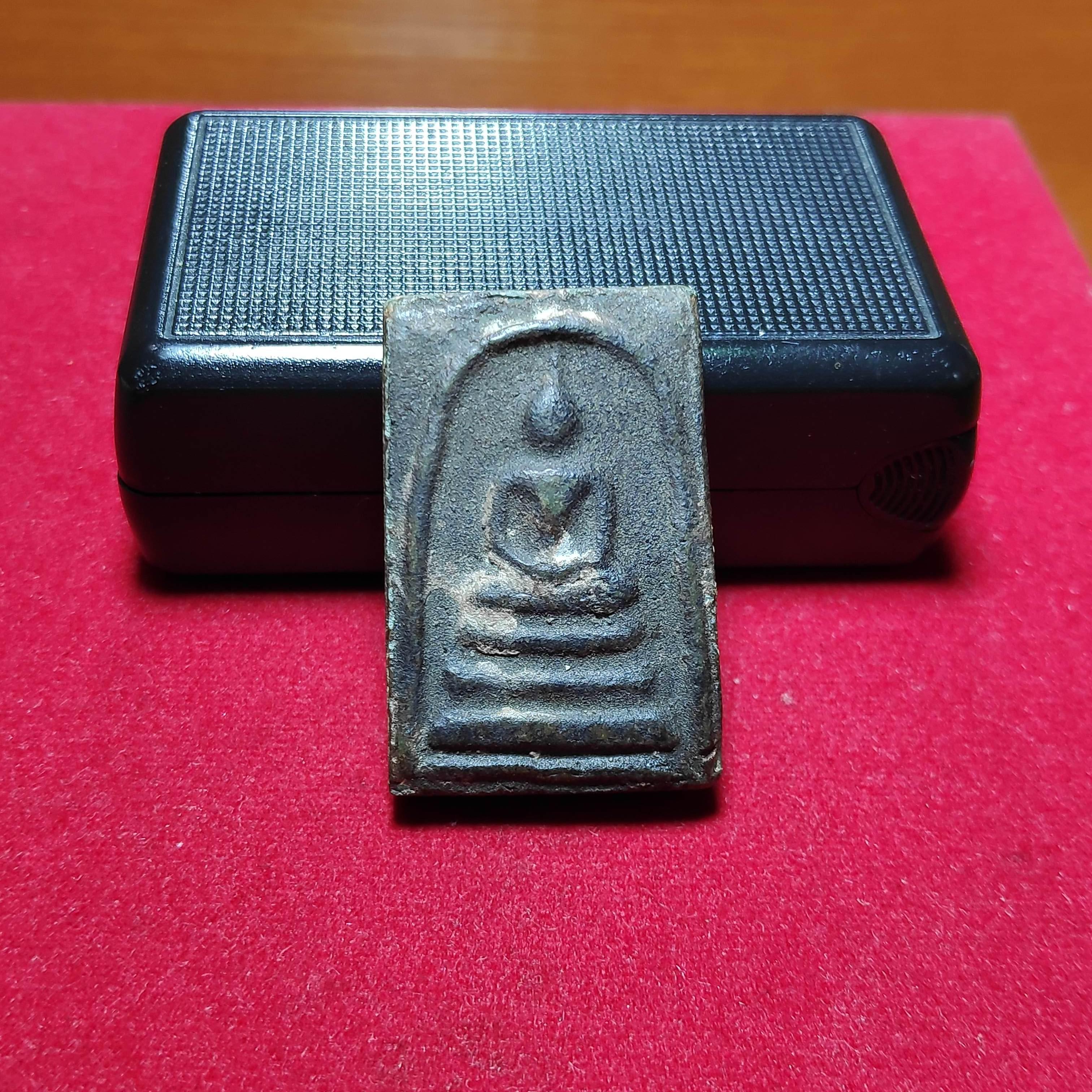 พระสมเด็จกรุวัดบึงพระยาสุเรนทร์เนื้อดำ