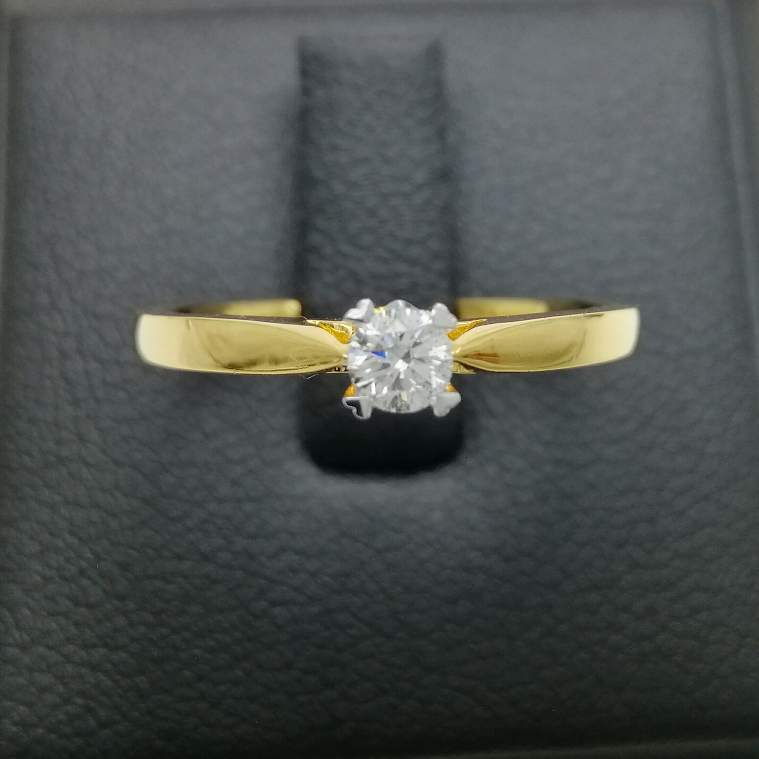 แหวนเพชรแท้รวม 0.10 cts