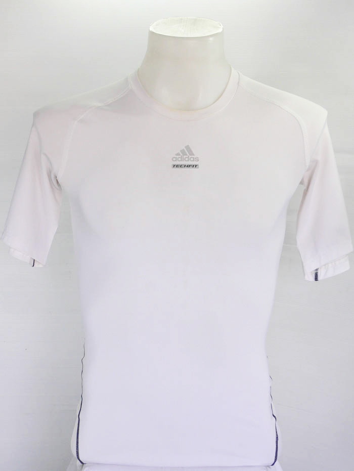 เสื้อรัดกล้ามเนื้อ ADIDAS TECHFIT แขนสั้น ไซส์ L