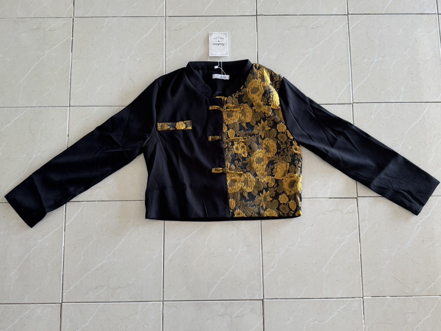 เสื้อJacket ลายพิมพ์นูนสีทอง รหัส GR 480 สินค้าพร้อมส่ง