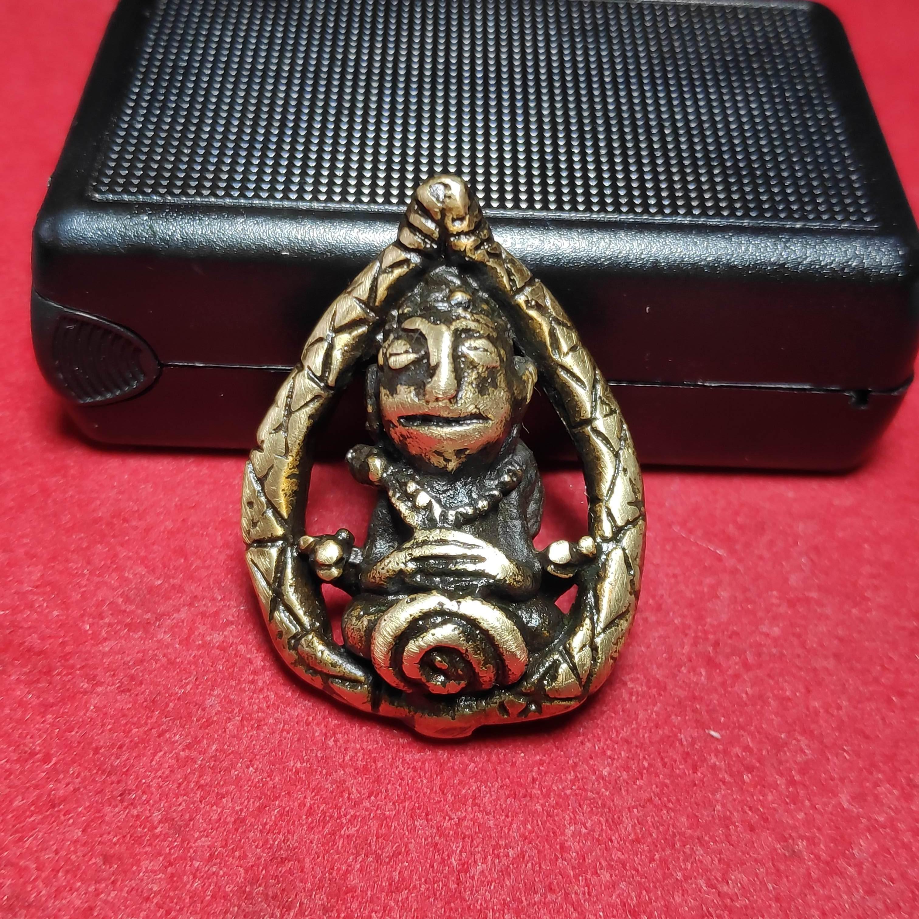 รูปหล่อพระอุปคุตศิลปเขมรเนื้อทองเหลือง