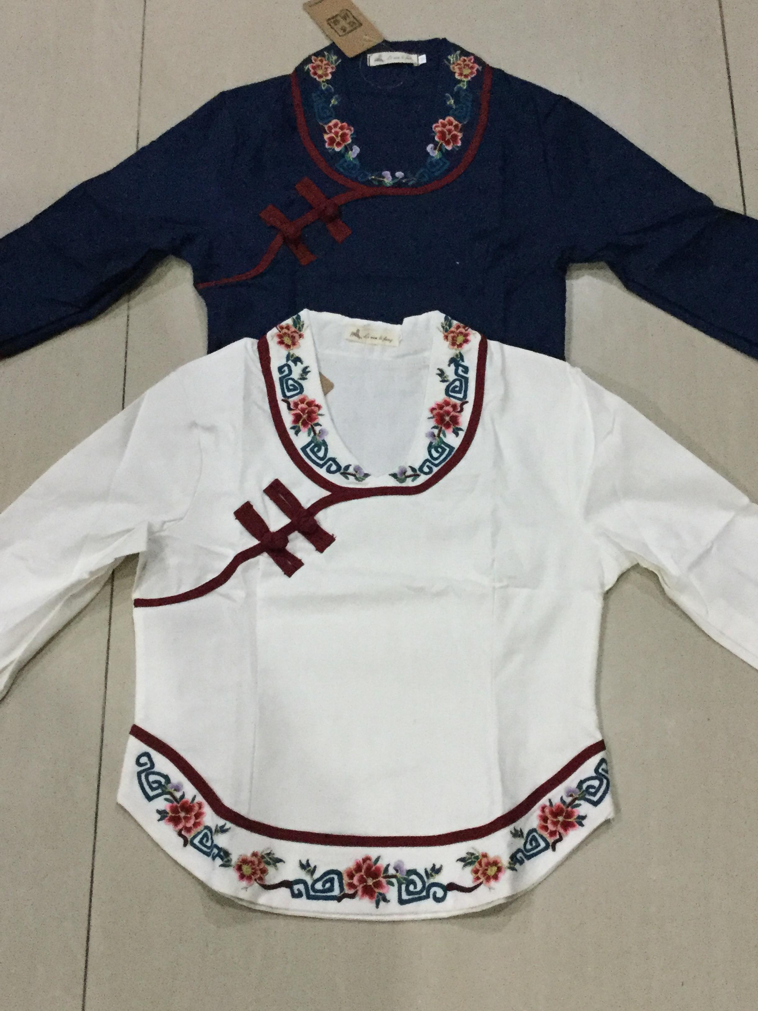 เสื้อผ้าฝ้าย เนื้อดี ใส่สบาย รหัส SN 65 สีขาว