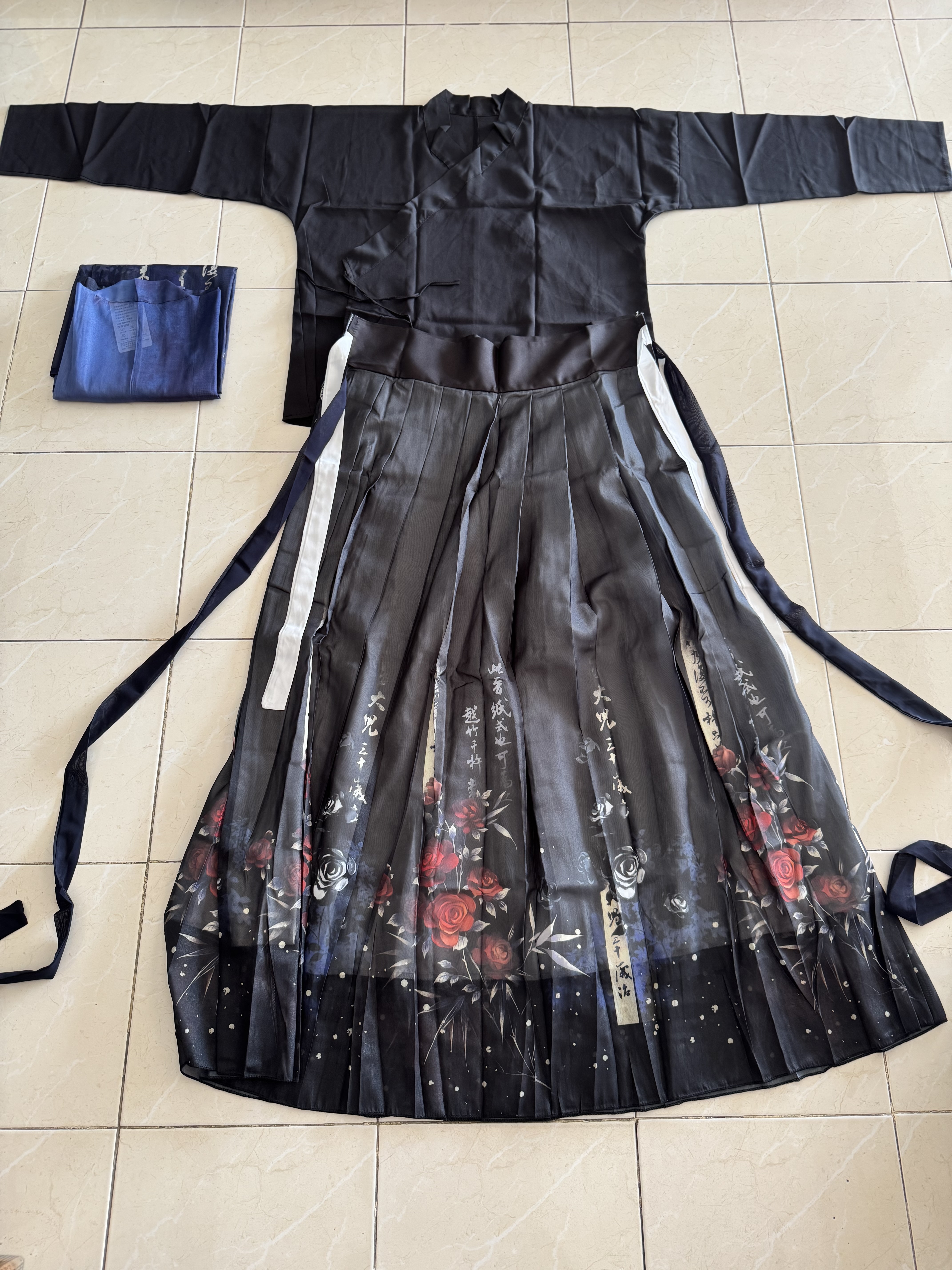 ชุดฮั่นสีน้ำเงิน+ดำ