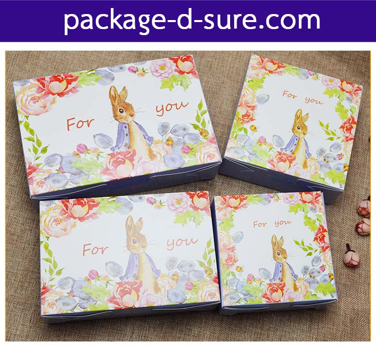 กล่องสี่เหลี่ยมจัตุรัส เปิดบน 13.5x13.5x5 สีม่วงอ่อน ลาย the rabbit for you