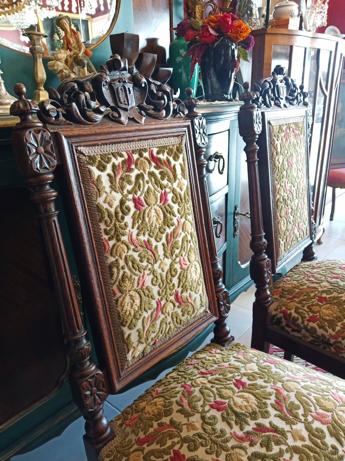 เก้าอี้งานไม้ฝรั่งเศส