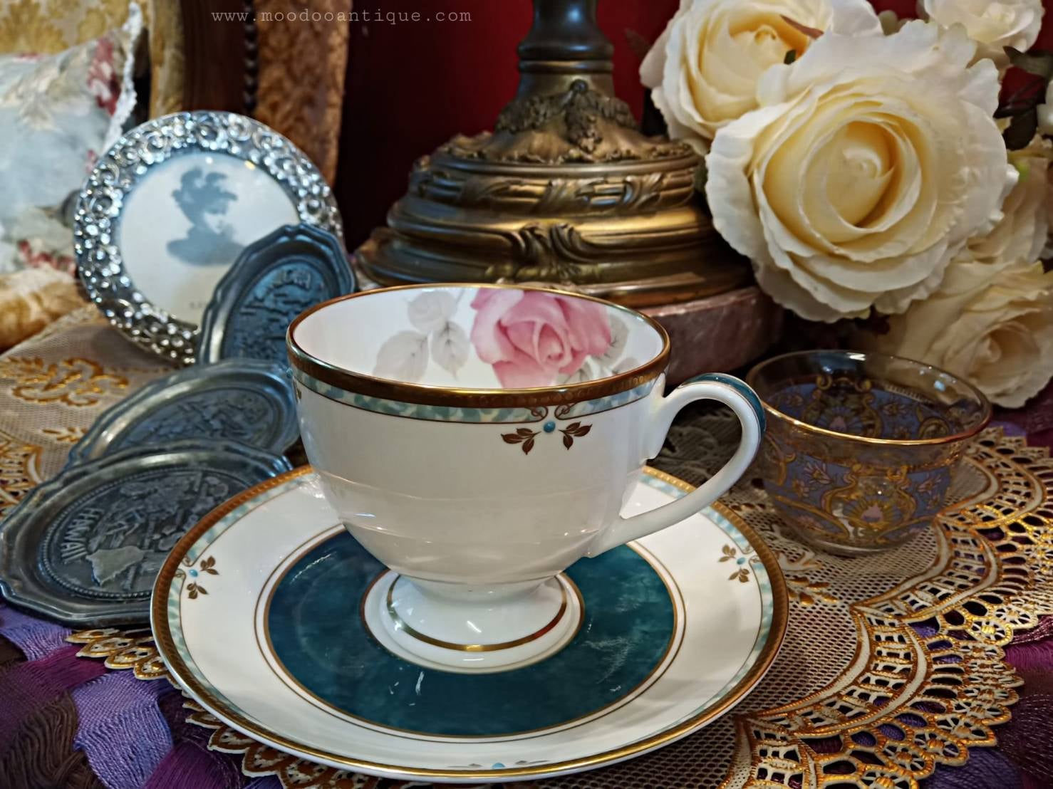 ชุดกาแฟ NARUMI JAPAN ลายกุหลาบ