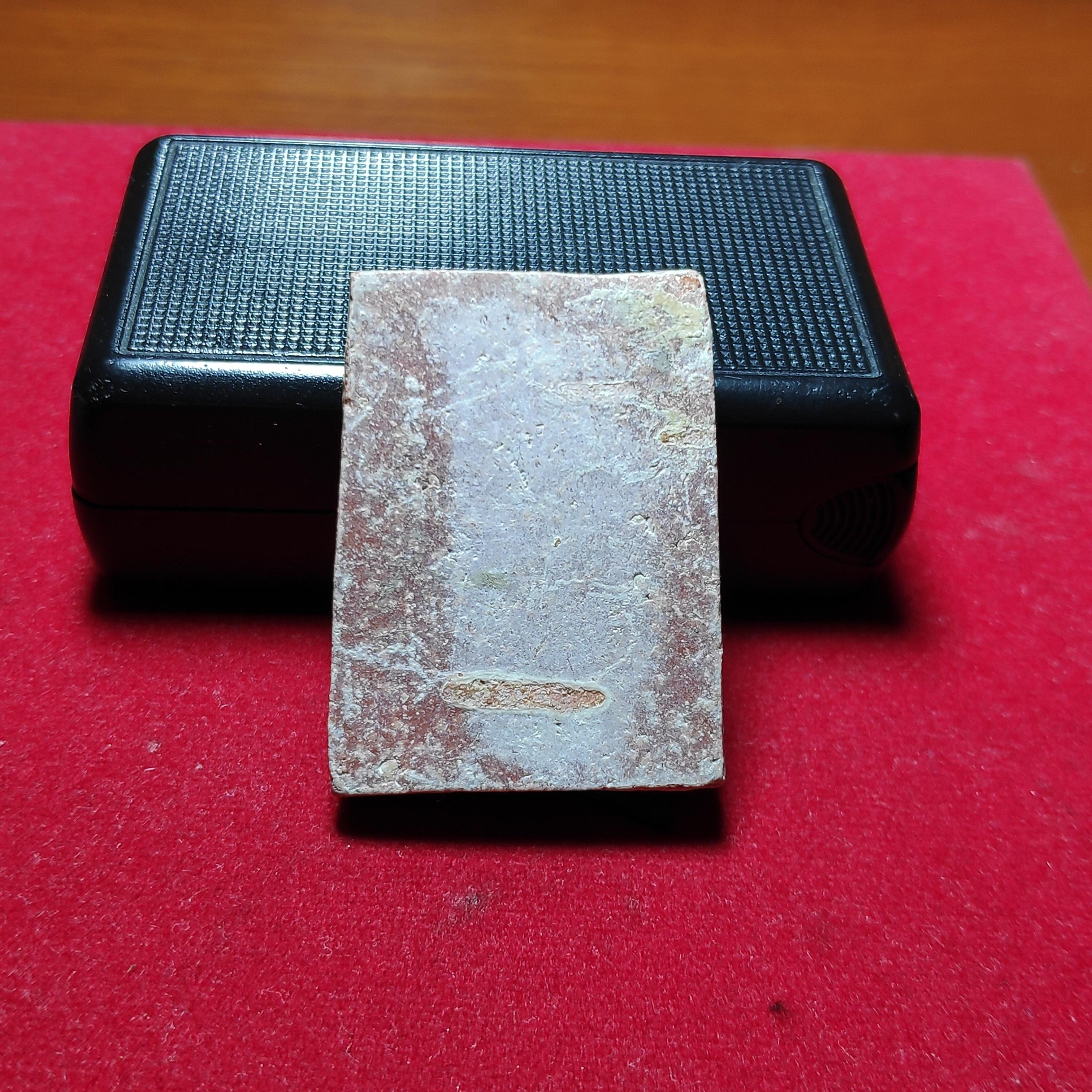 พระสมเด็จทรงไก่หลวงพ่อเเฉ่งวัดบางพังเนื้อผงน้ำมัน