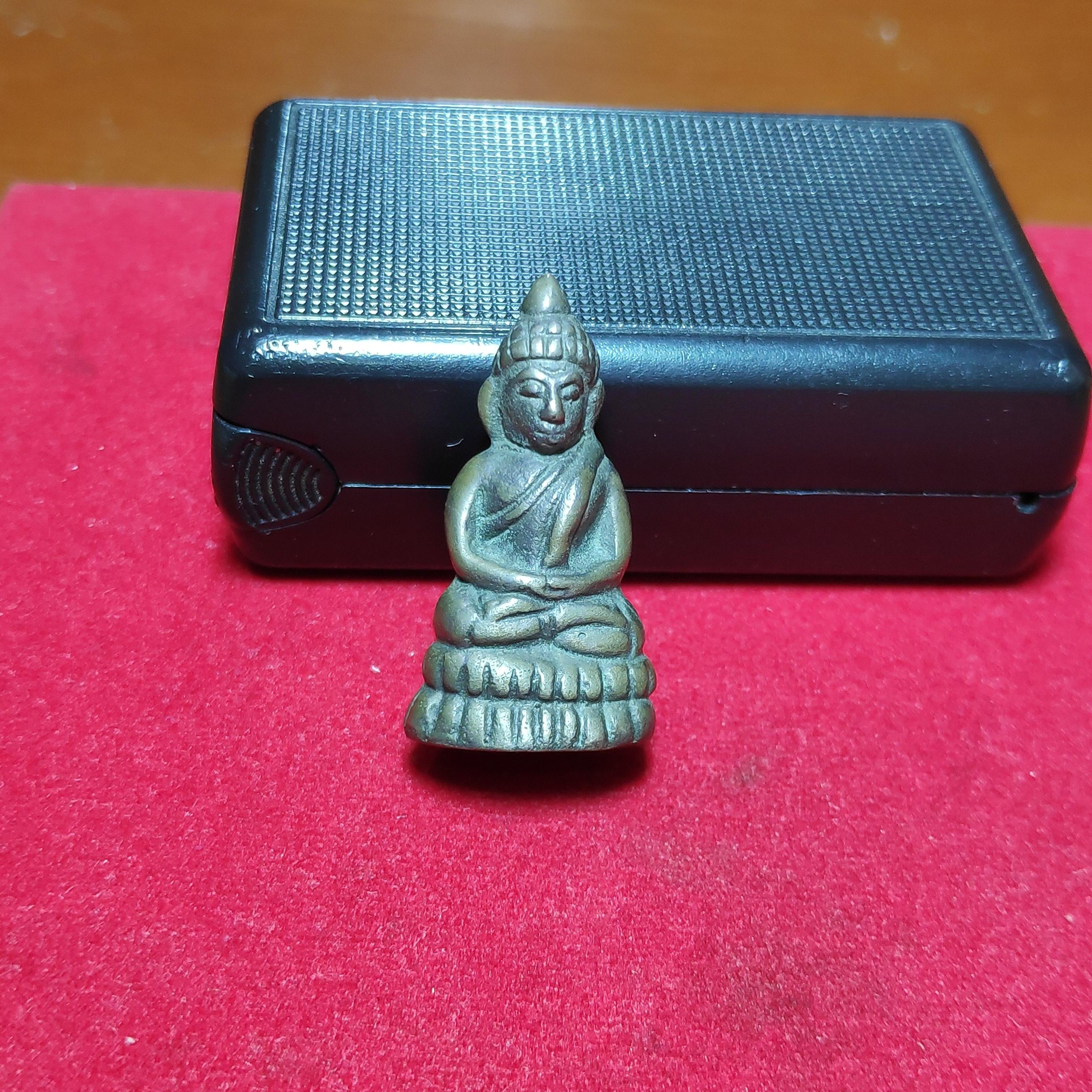 รูปหล่อพระชัยวัฒน์บัวรอบท่านเจ้ามาวัดสามปลื้มเนื้อสัมฤทธิ์