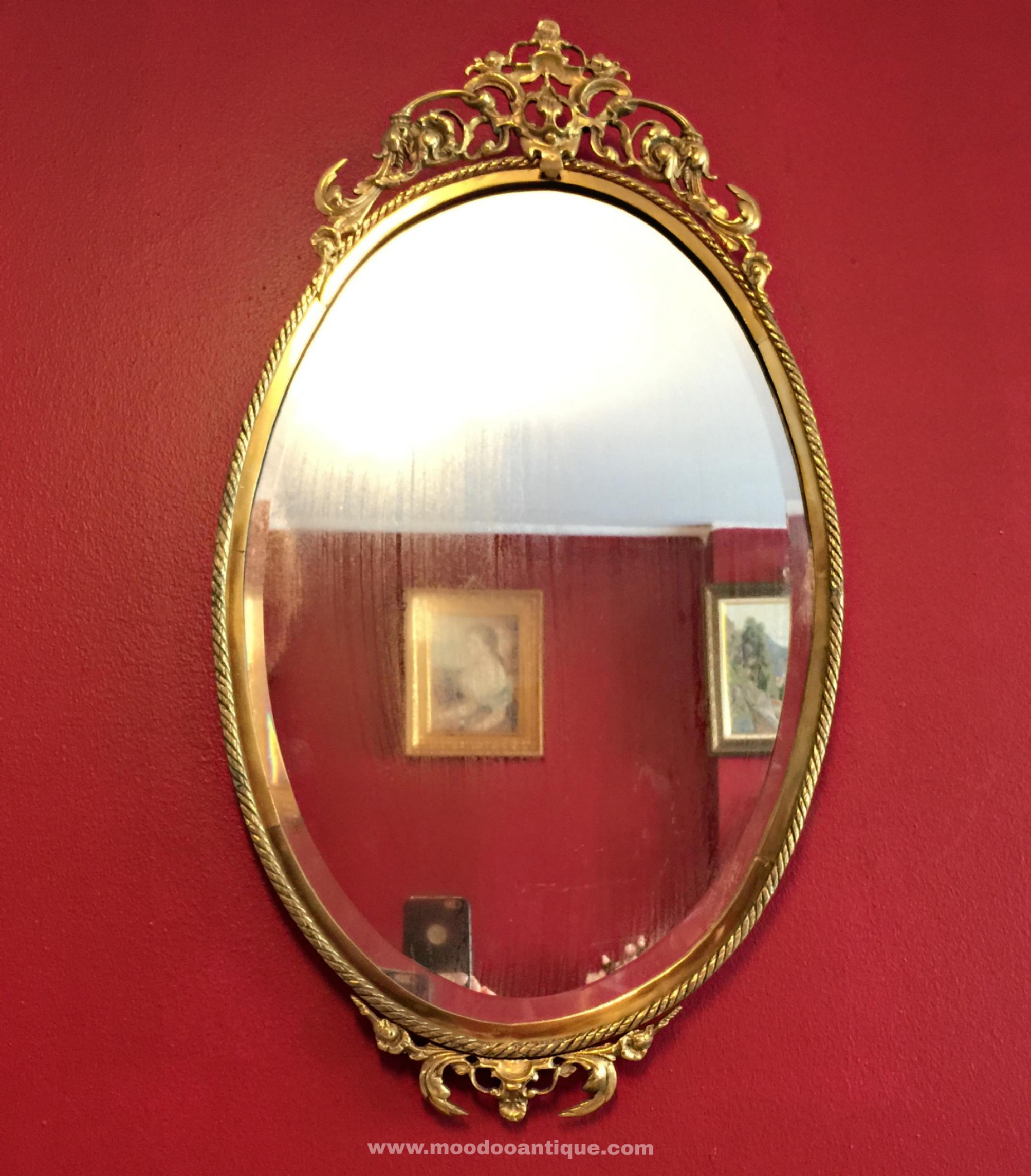 19 th Century French Louis XVI Oval Gilded Mirror