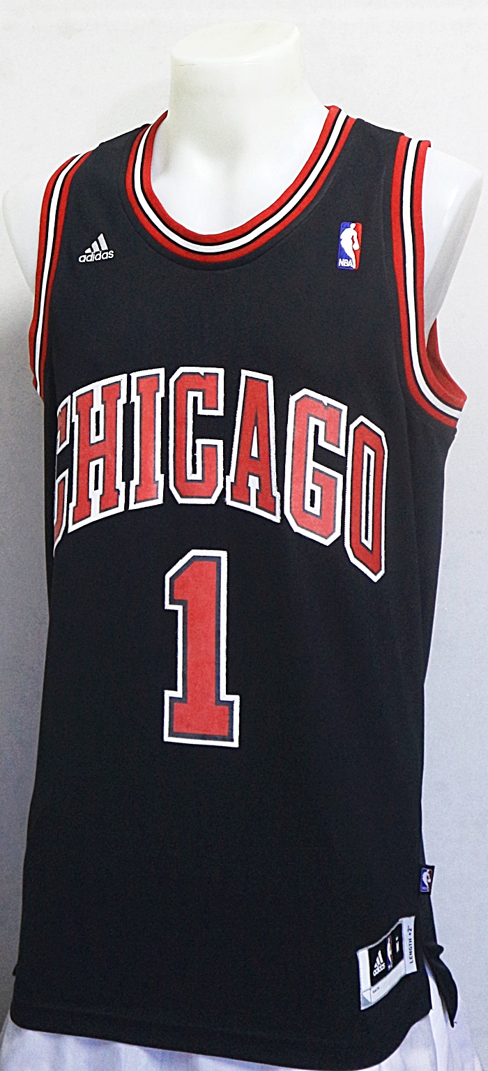 เสื้อบาสเกตบอล NBA Chicago Bulls ของ Derrick Rose