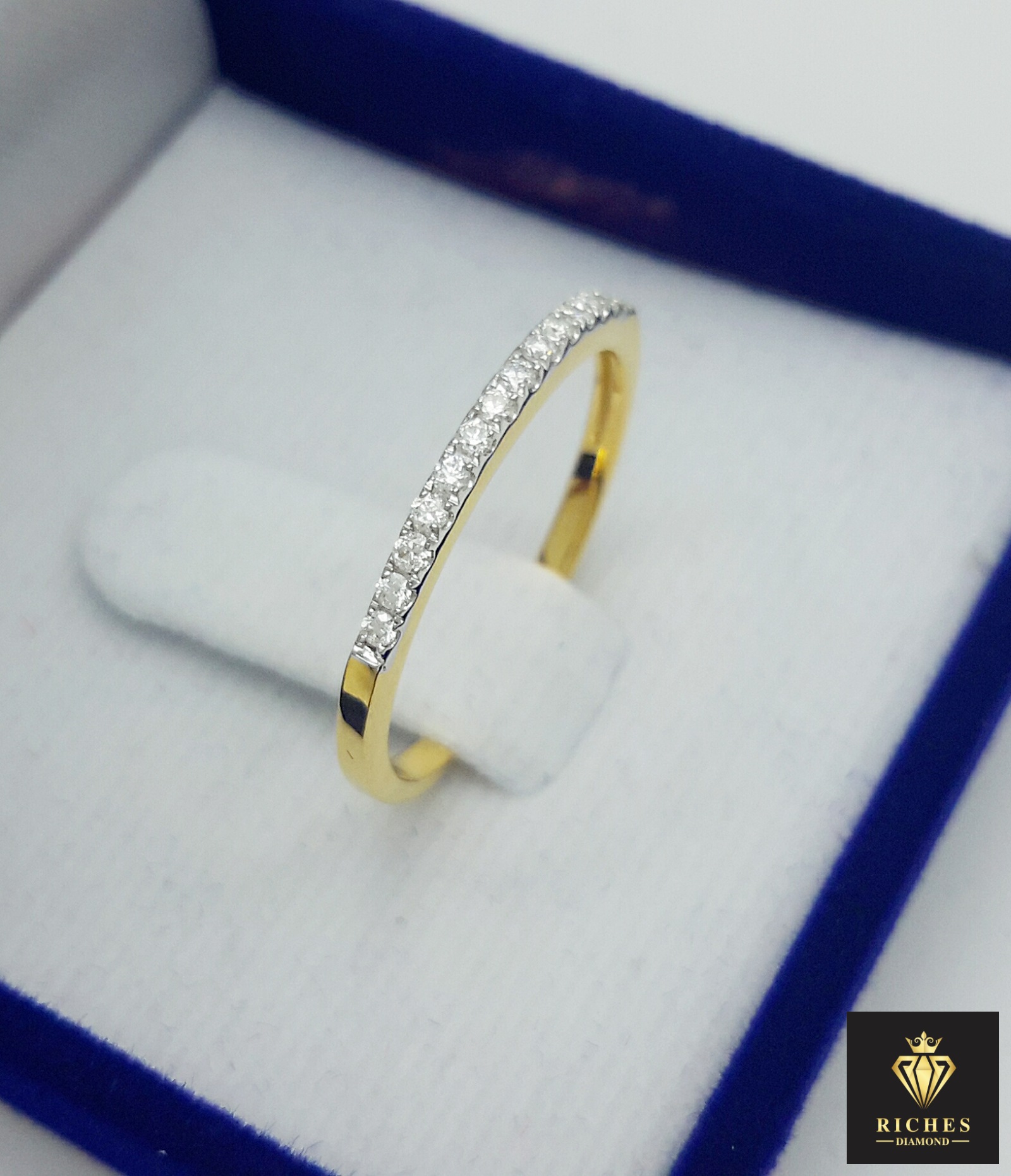 แหวนเพชรแท้น้ำหนักรวม 0.14 cts