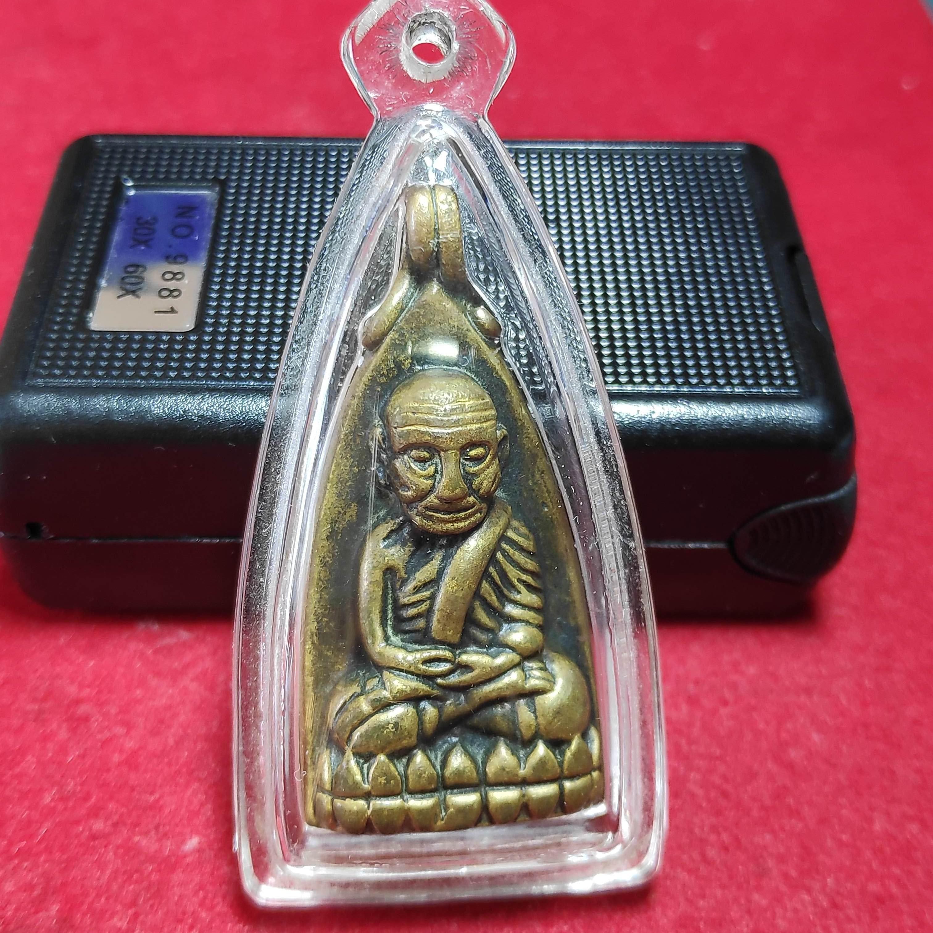 รูปหล่อหลวงพ่อทวดวัดห้วยมงคลหลังท้าวเวสสุวรรณปี2557