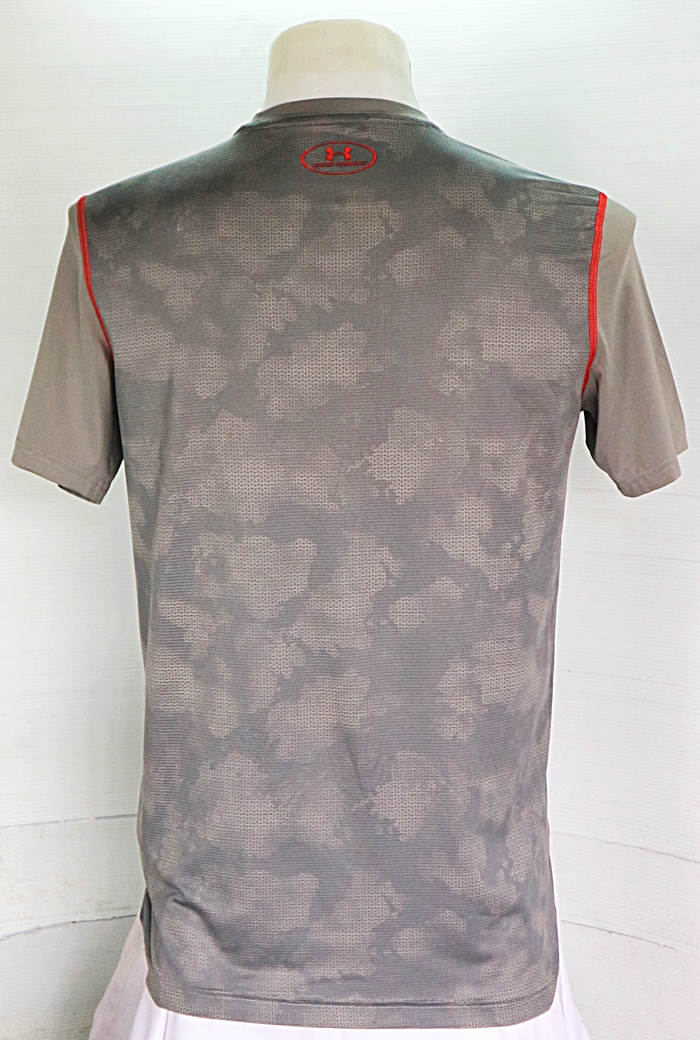 เสื้อ UNDER ARMOUR CAMO แขนสั้น สีเขียวขี้ม้าอ่อน ไซส์ S