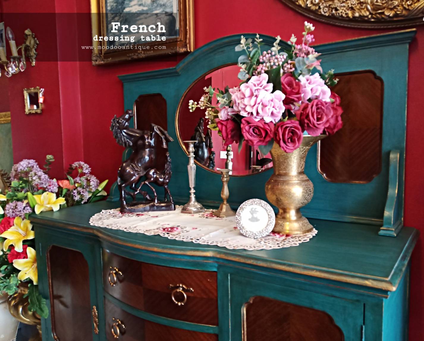 French dressing table