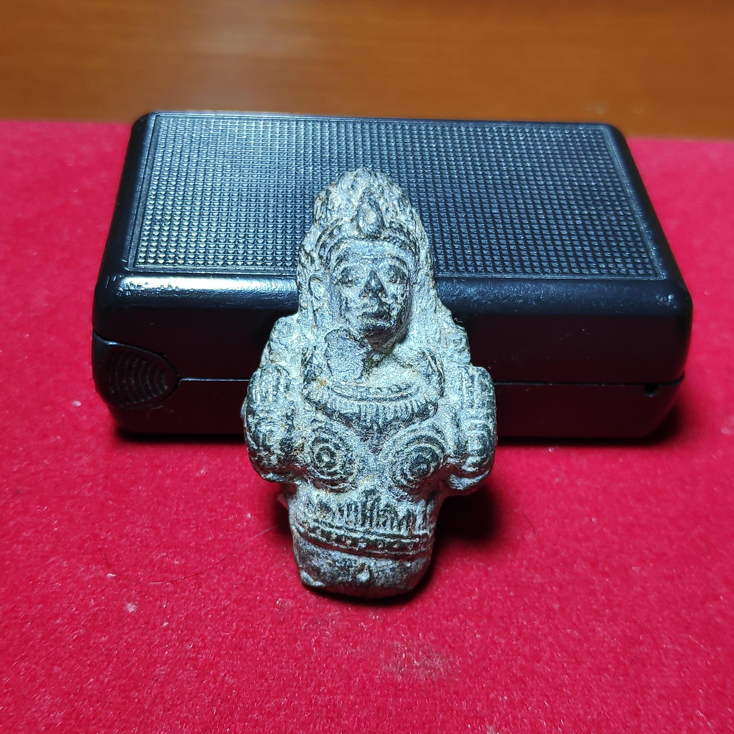 พระกรุสมัยทราวดีเนื้อชินตะกั่ว