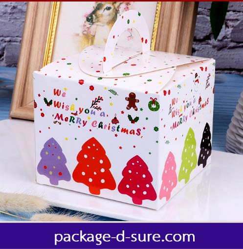 โปรโมชั่น//กล่องจัตุรัส หูหิ้ว ทรงสูง 9.5x9.5+8 สีขาว ลายต้นคริสต์มาส