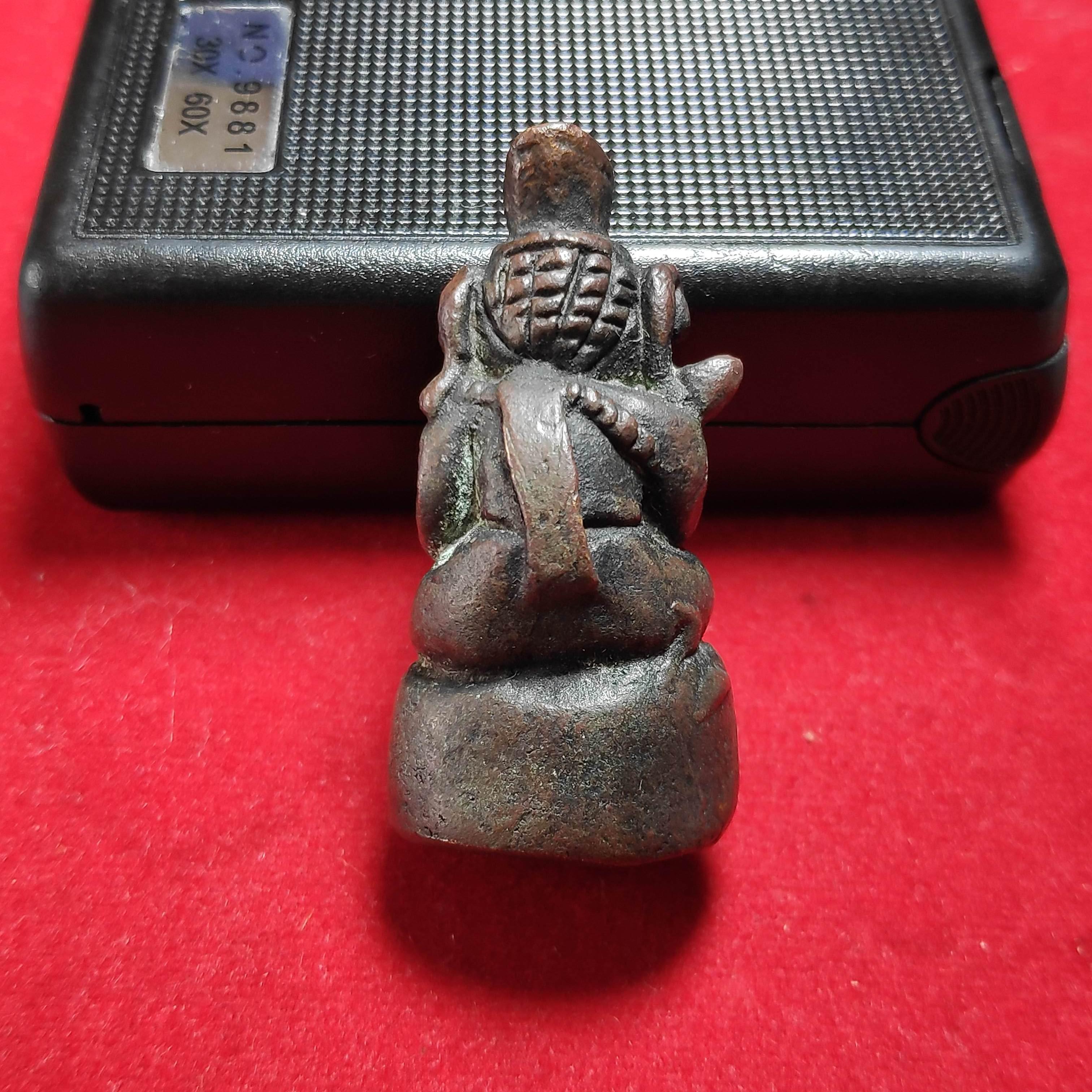 รูปหล่อพระอุปคุตศิลปเขมร