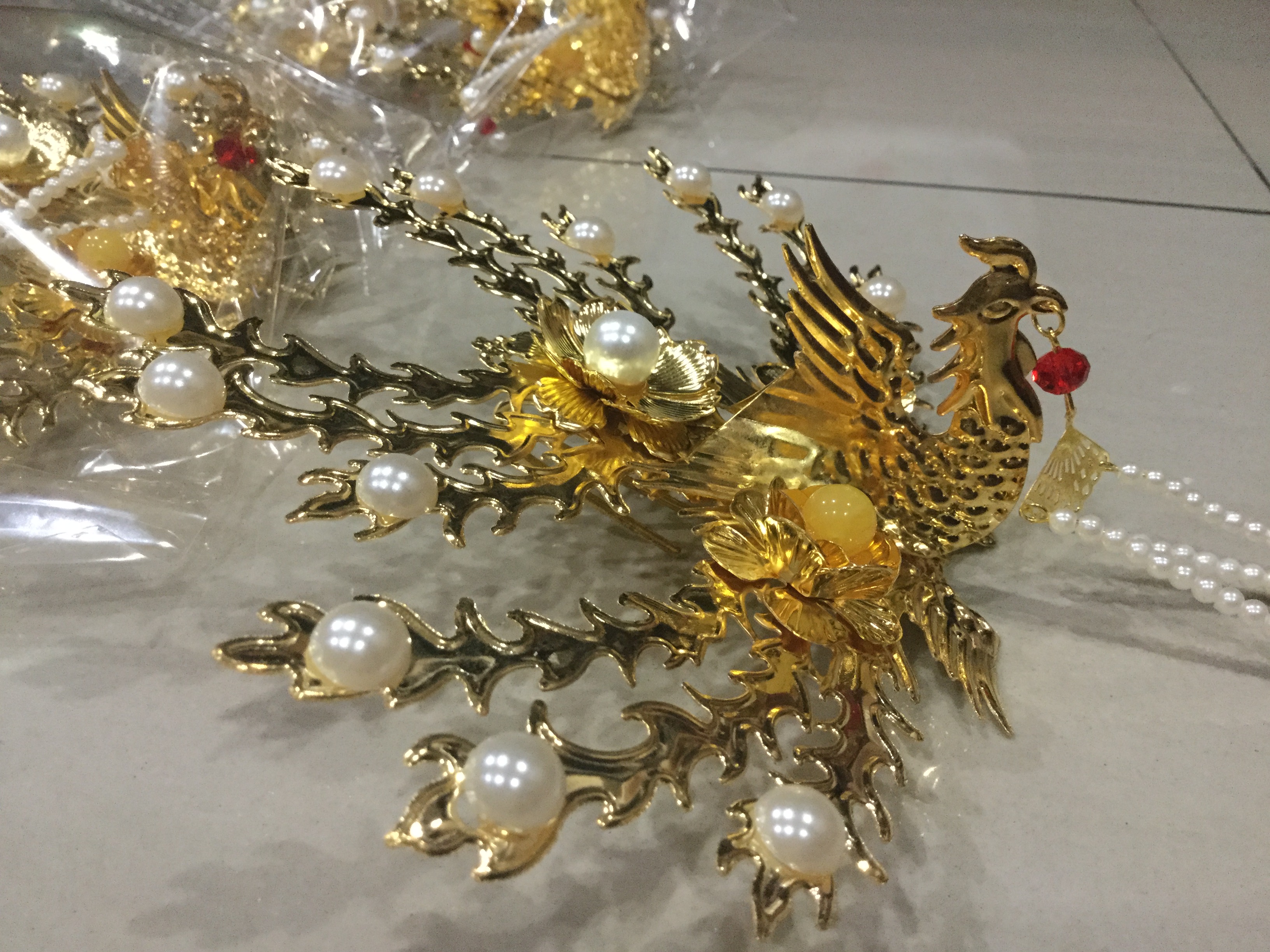 ประดับผม มุขสีขาว รหัส #16