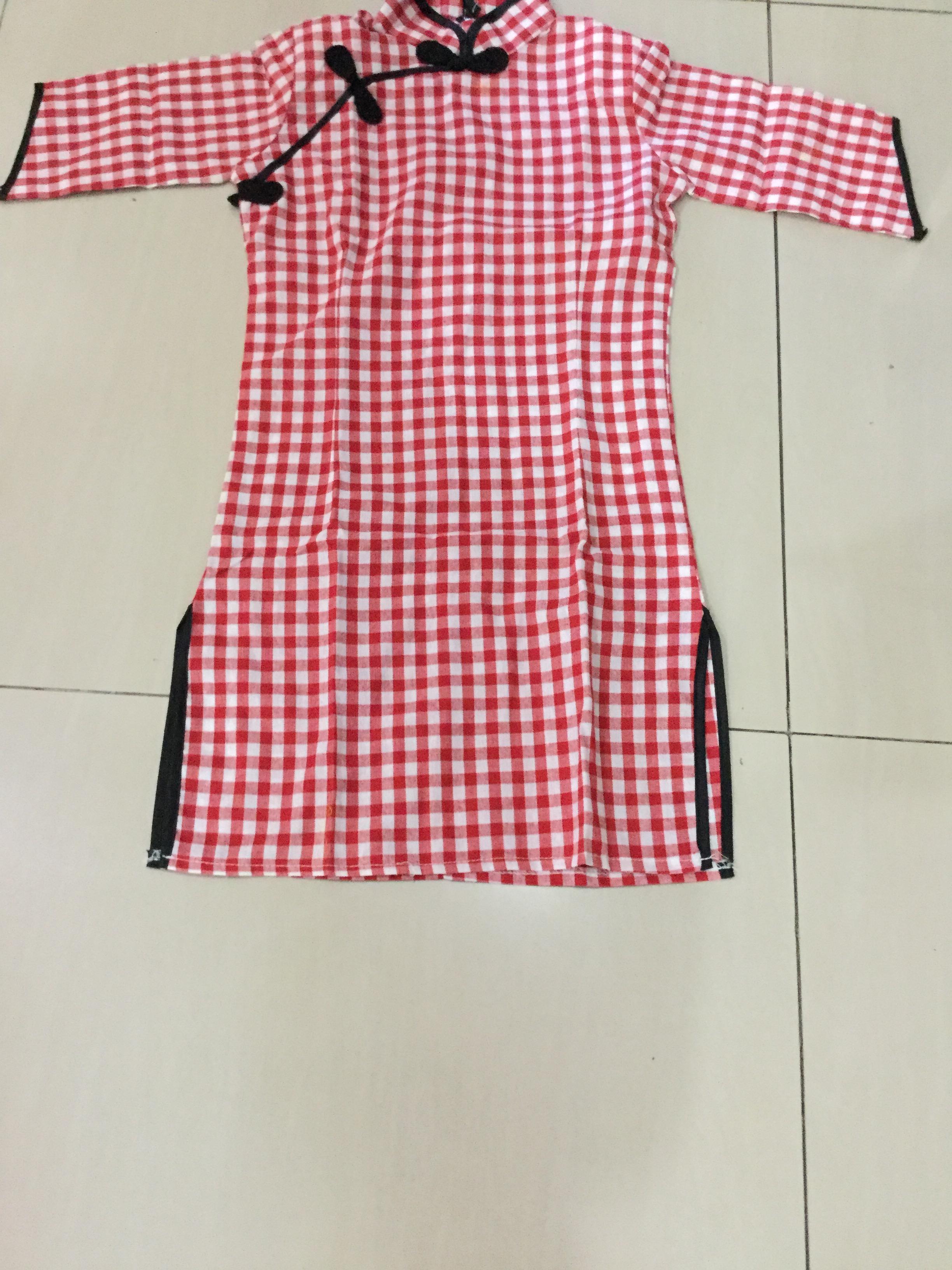 เดรสลายสก๊อตสีแดง. ผ้าฝ้าย รหัส VV 51 สินค้าพร้อมส่ง