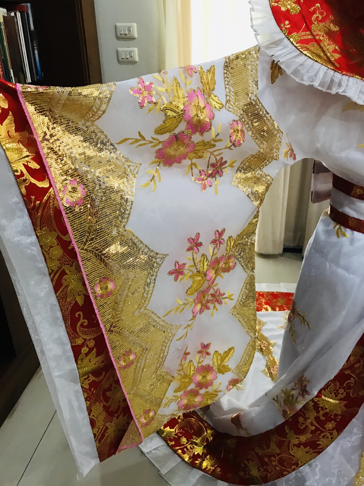 ชุดราชินีถัง สีขาว รหัส RPN 274 สินค้าพร้อมส่ง